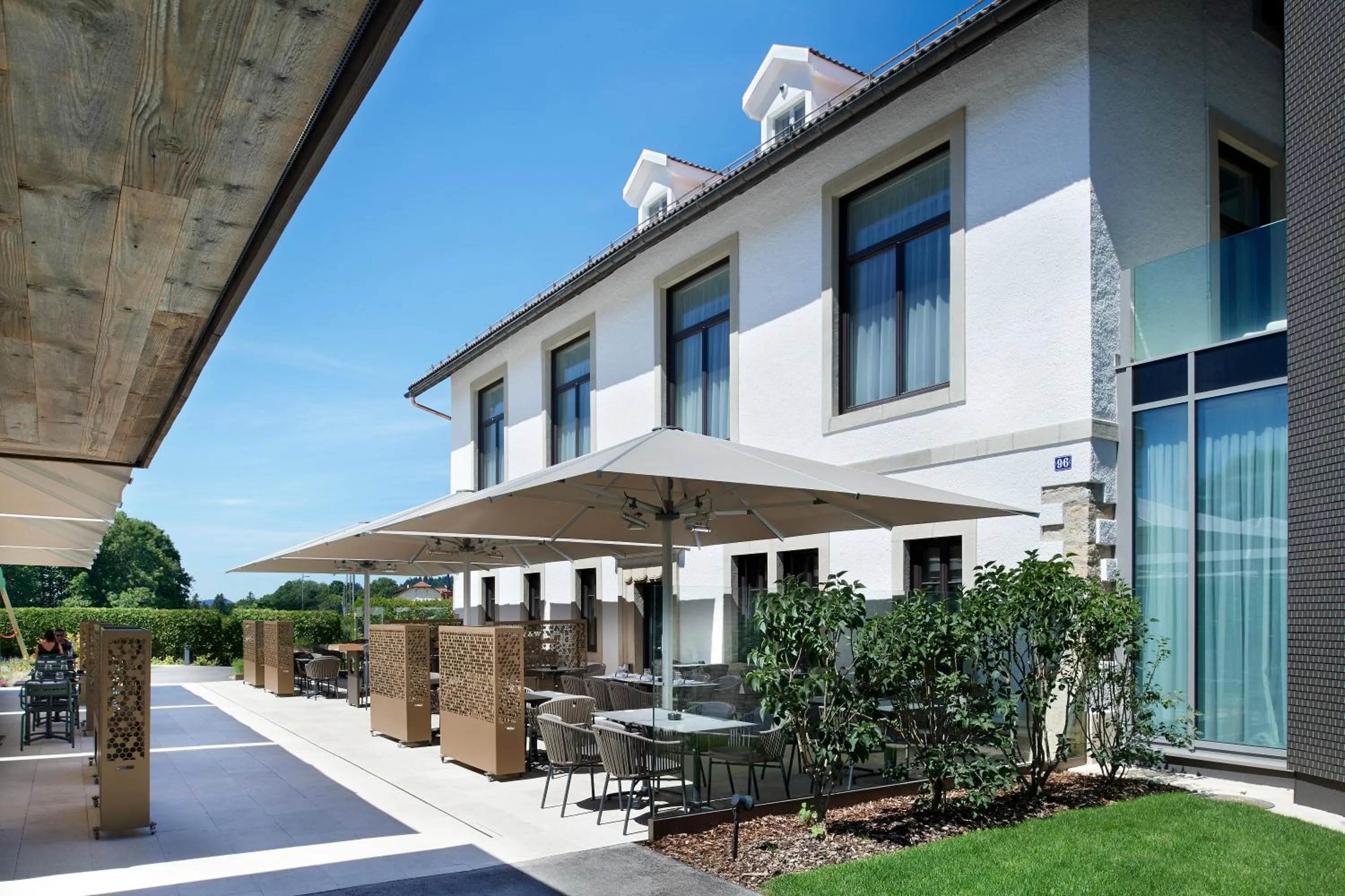 Restaurant/places to eat in Grand Hôtel Les Endroits