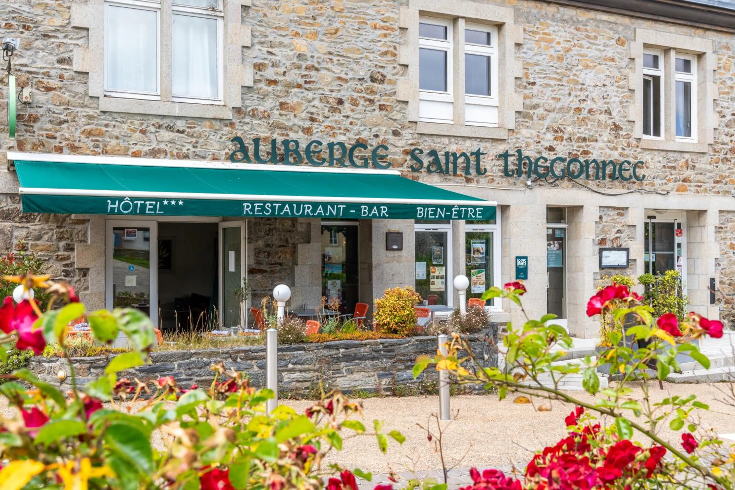 Property building in Logis Auberge Saint Thégonnec & son Restaurant