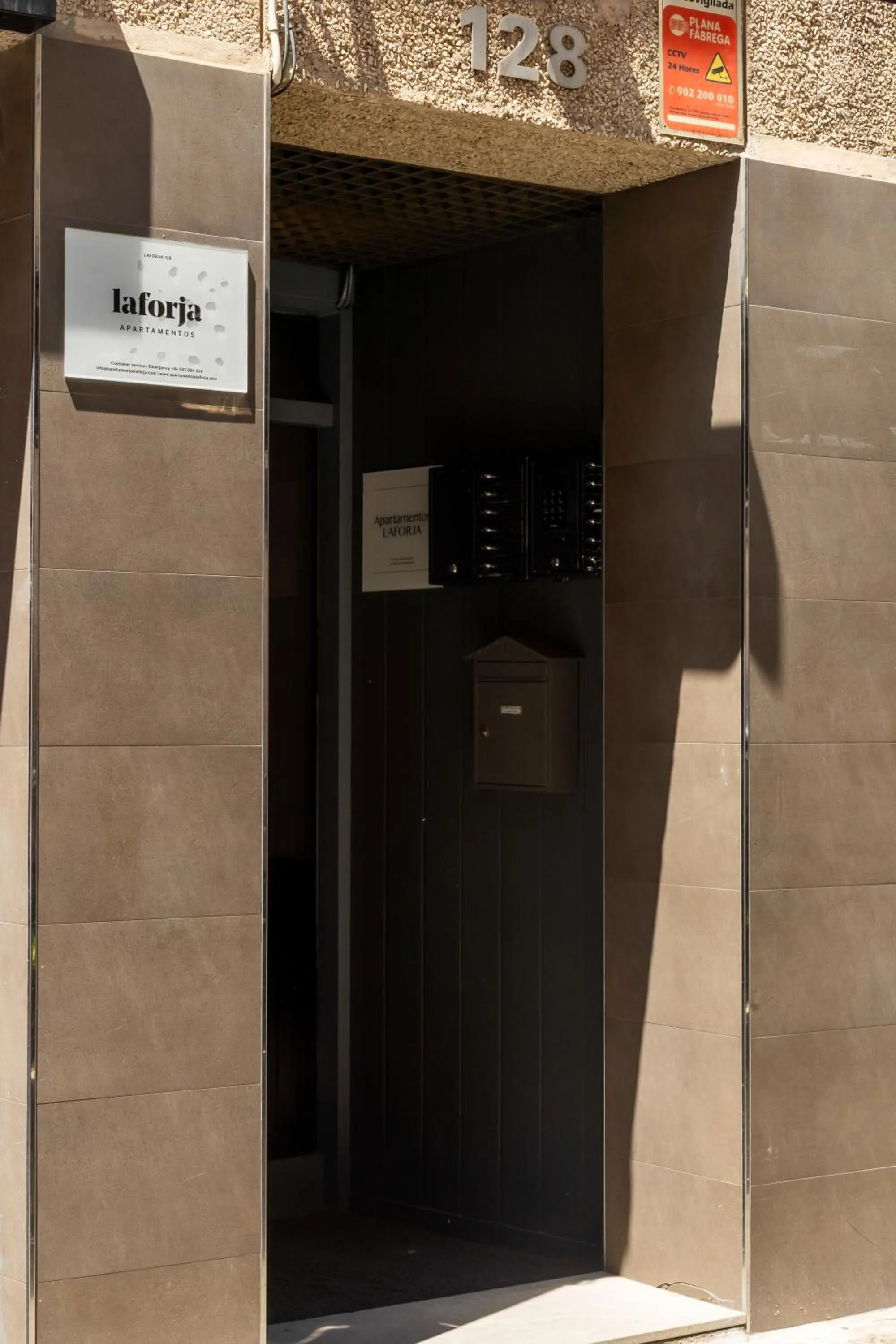 Property building in Apartamentos Laforja