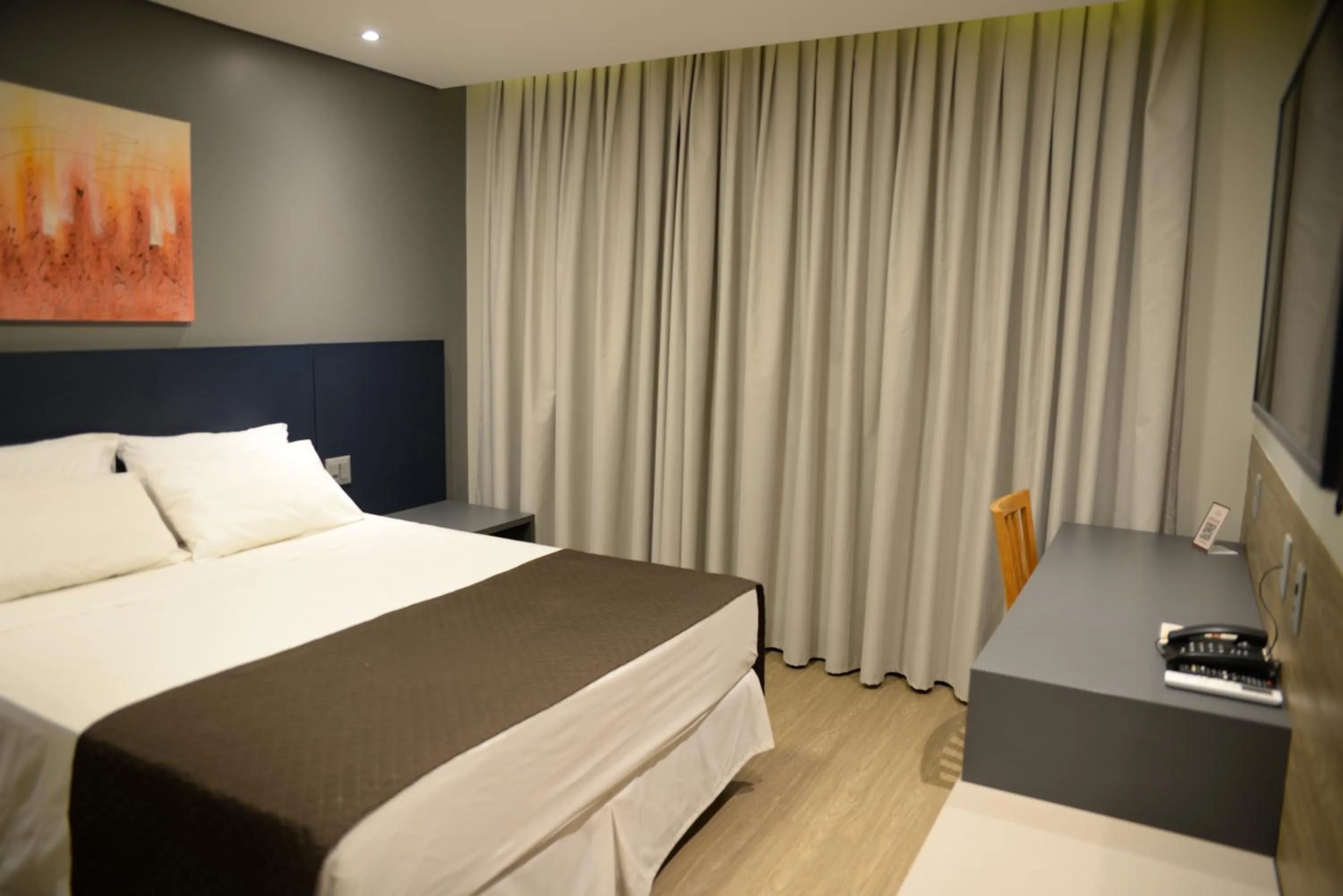 Property building, Bed in Carlton Plaza Hotel Uberlandia