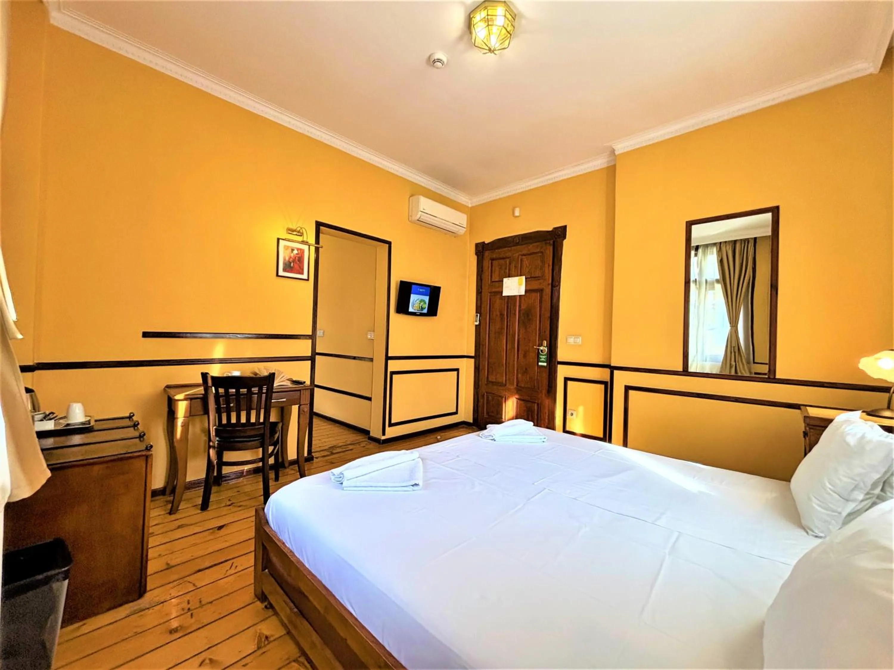 Bed in L'Opera Guest House