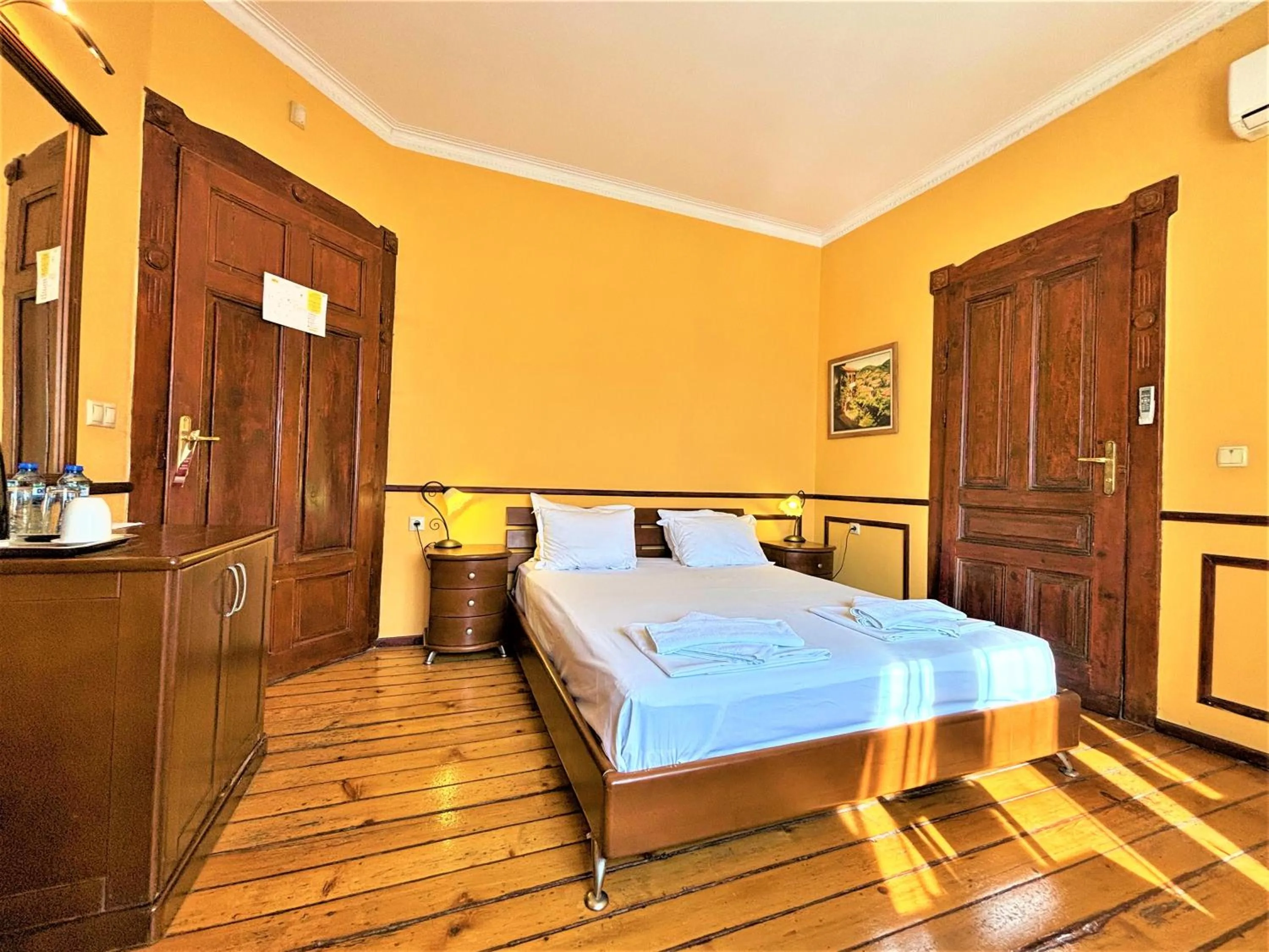 Bed in L'Opera Guest House