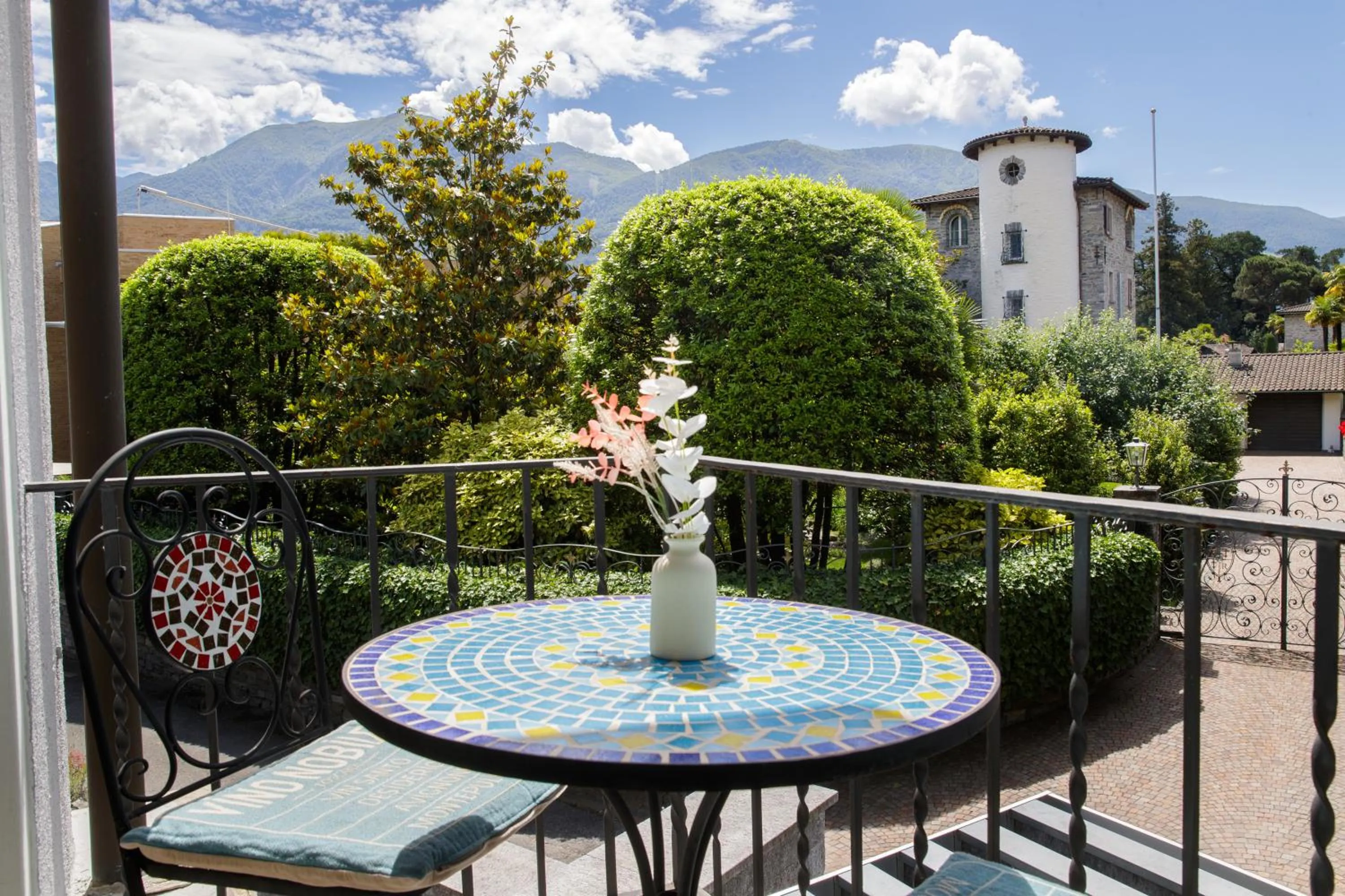 Garden view in Albergo Mirador Ascona