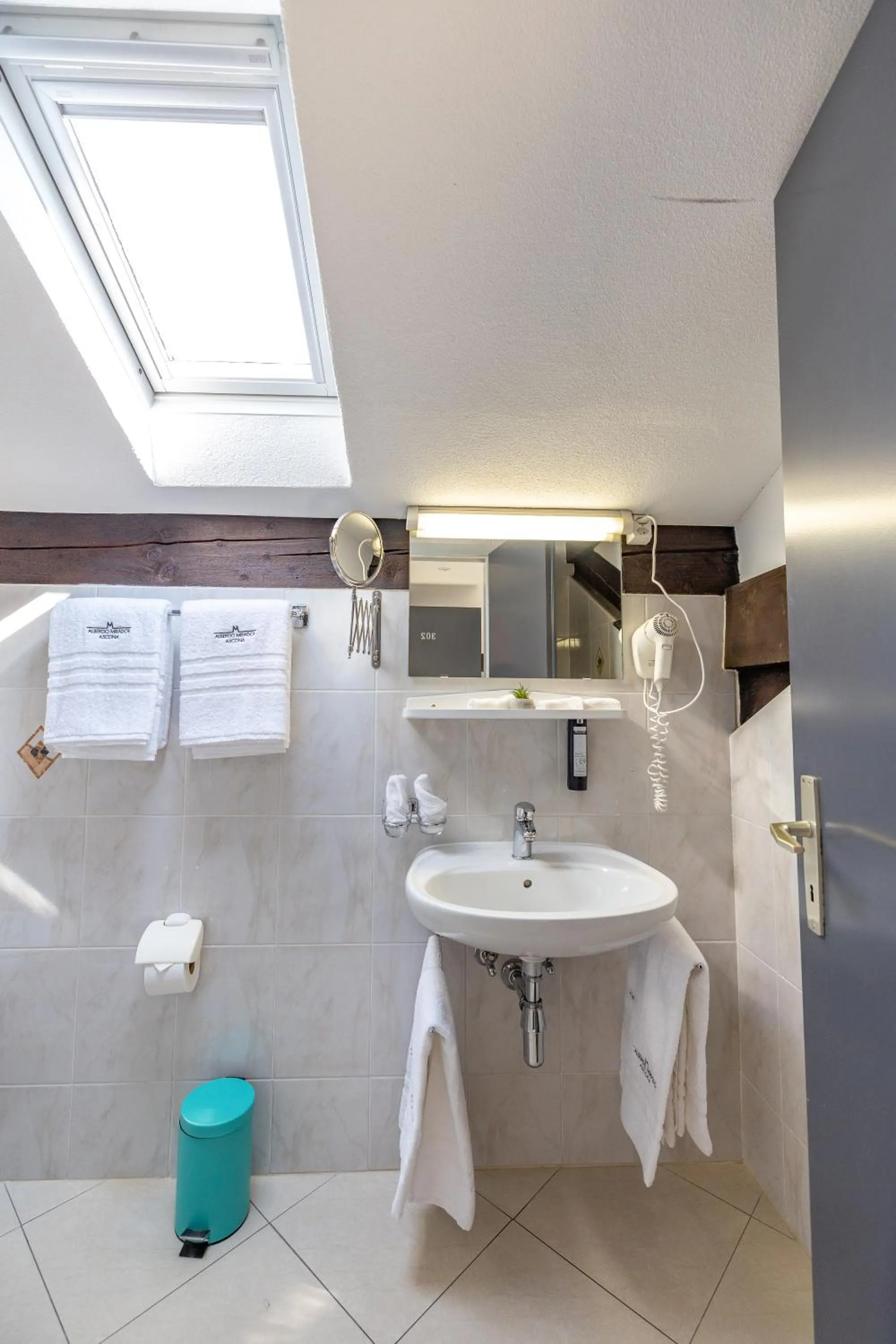 Bathroom in Albergo Mirador Ascona