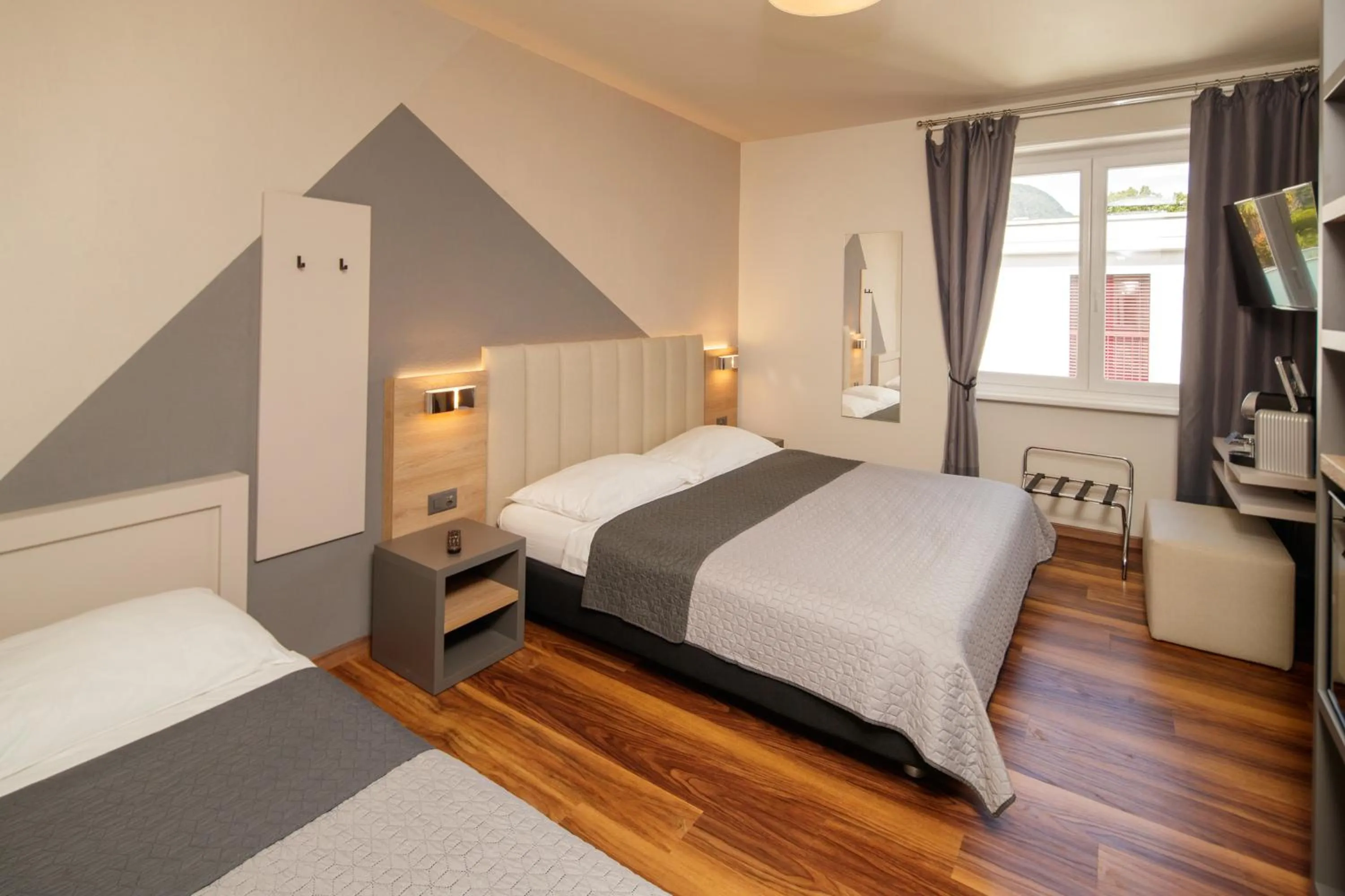 Bedroom, Bed in Albergo Mirador Ascona