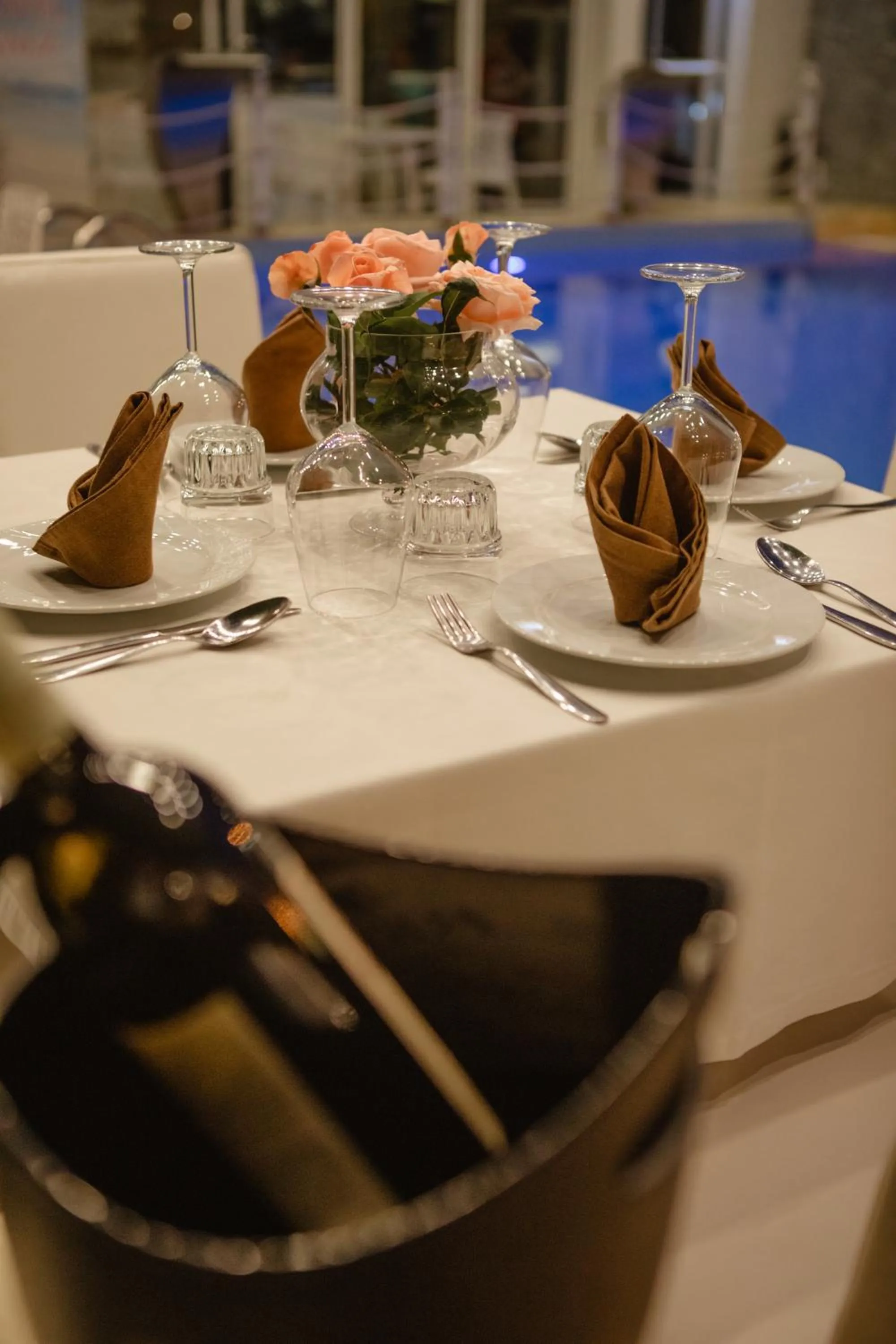 Restaurant/places to eat in Hotel Valz