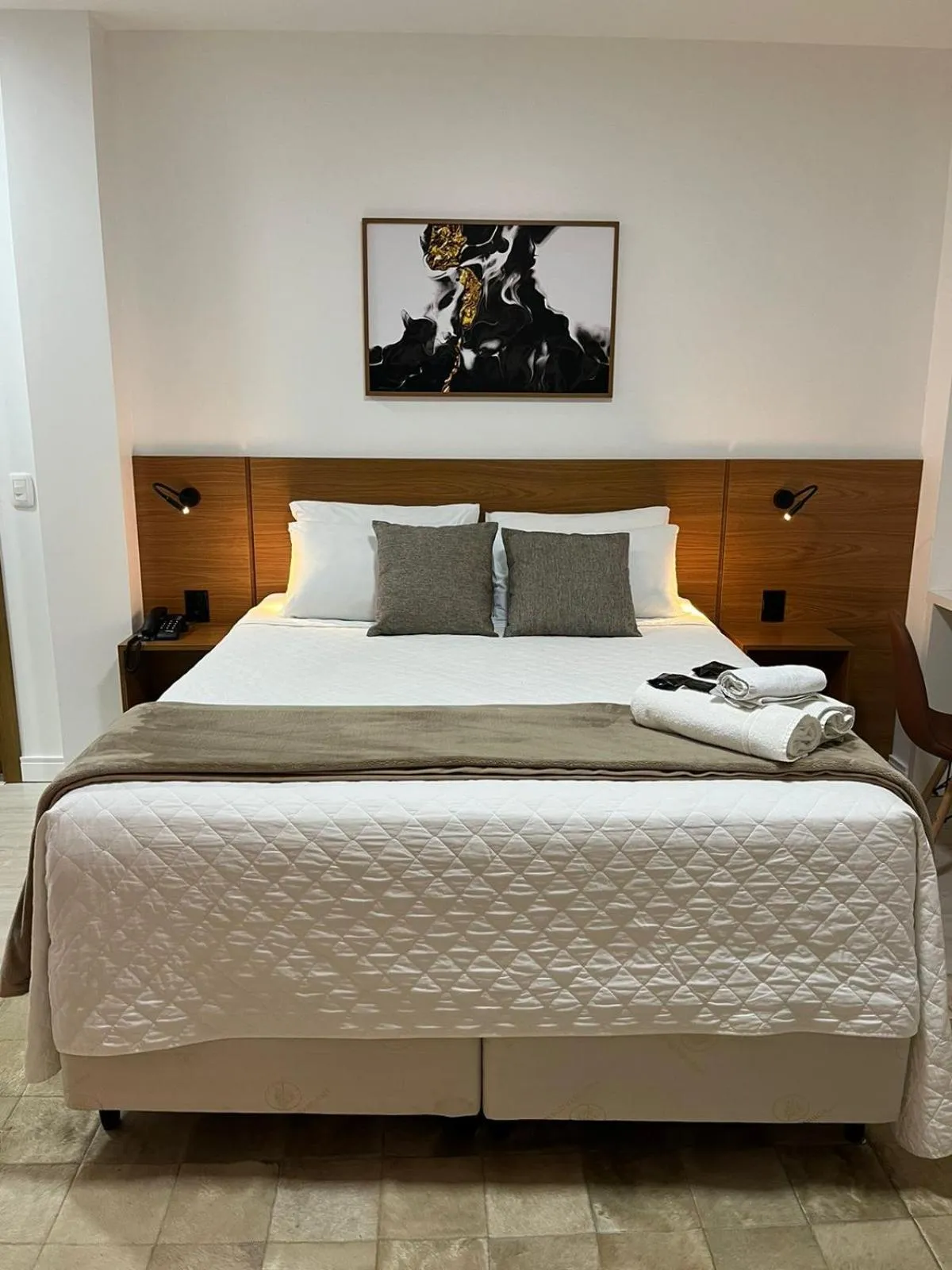 Bed in Zallon Hotel Executivo