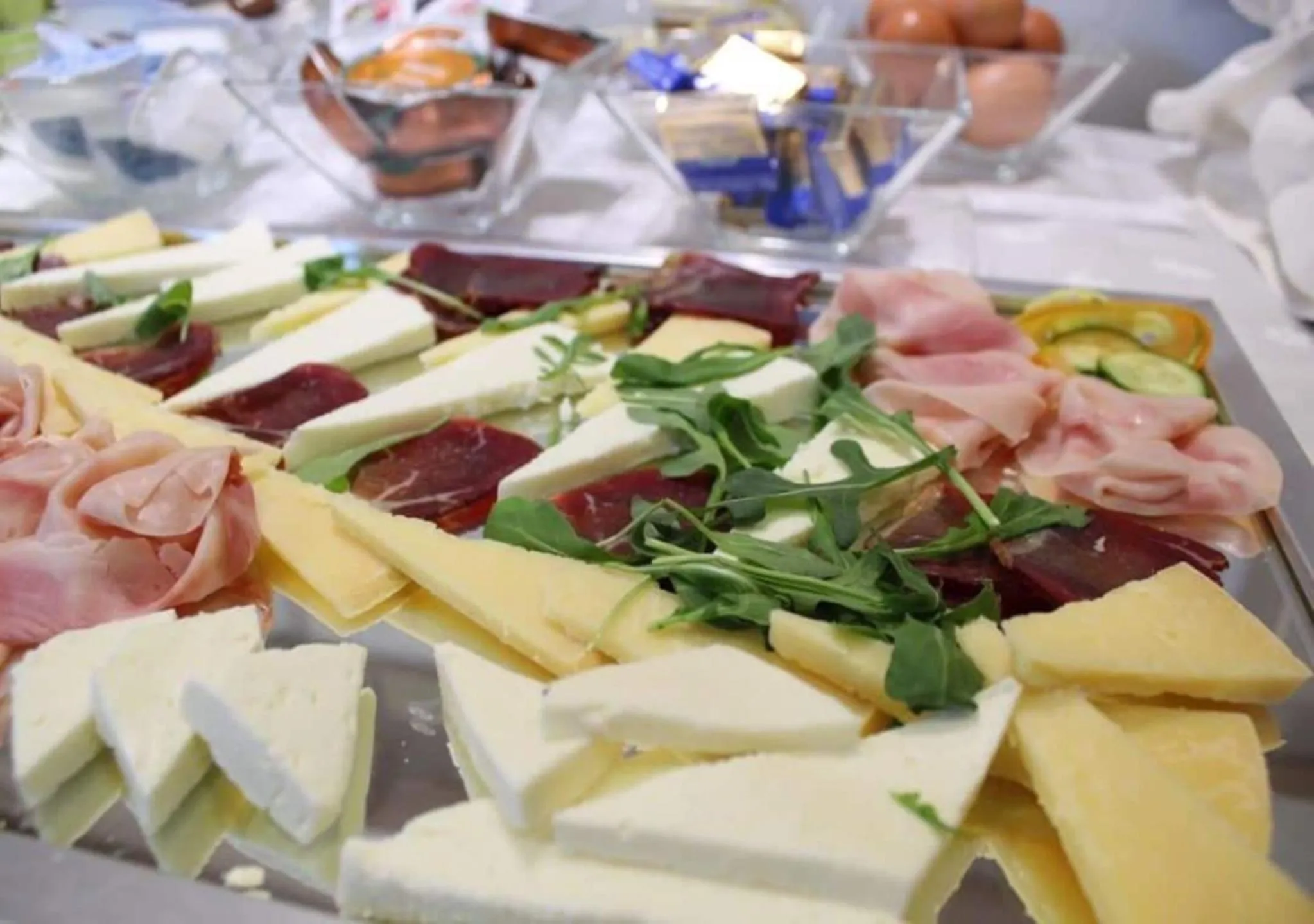 Restaurant/places to eat in Hotel Boss