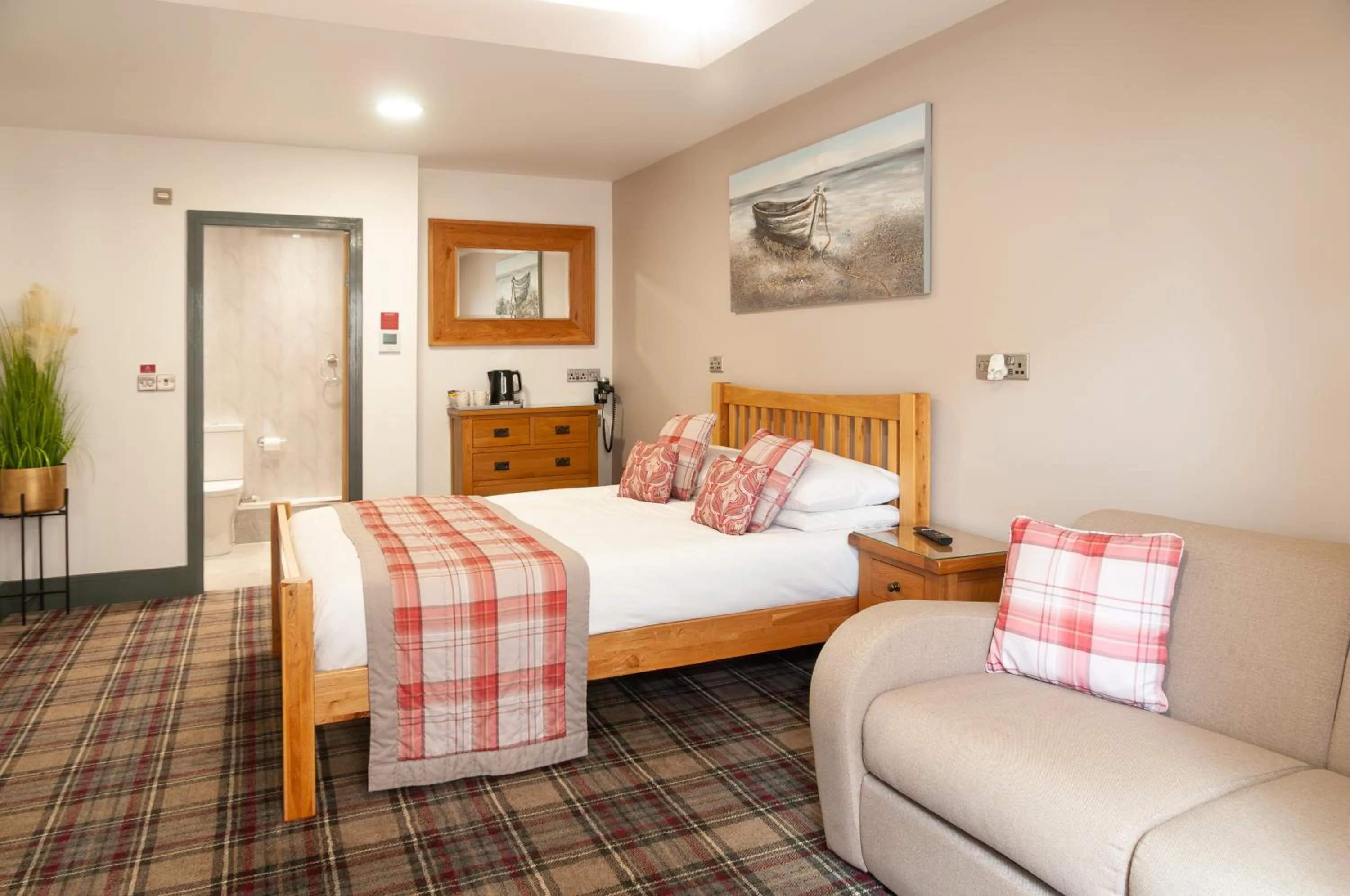 Bed in Claxton Hotel