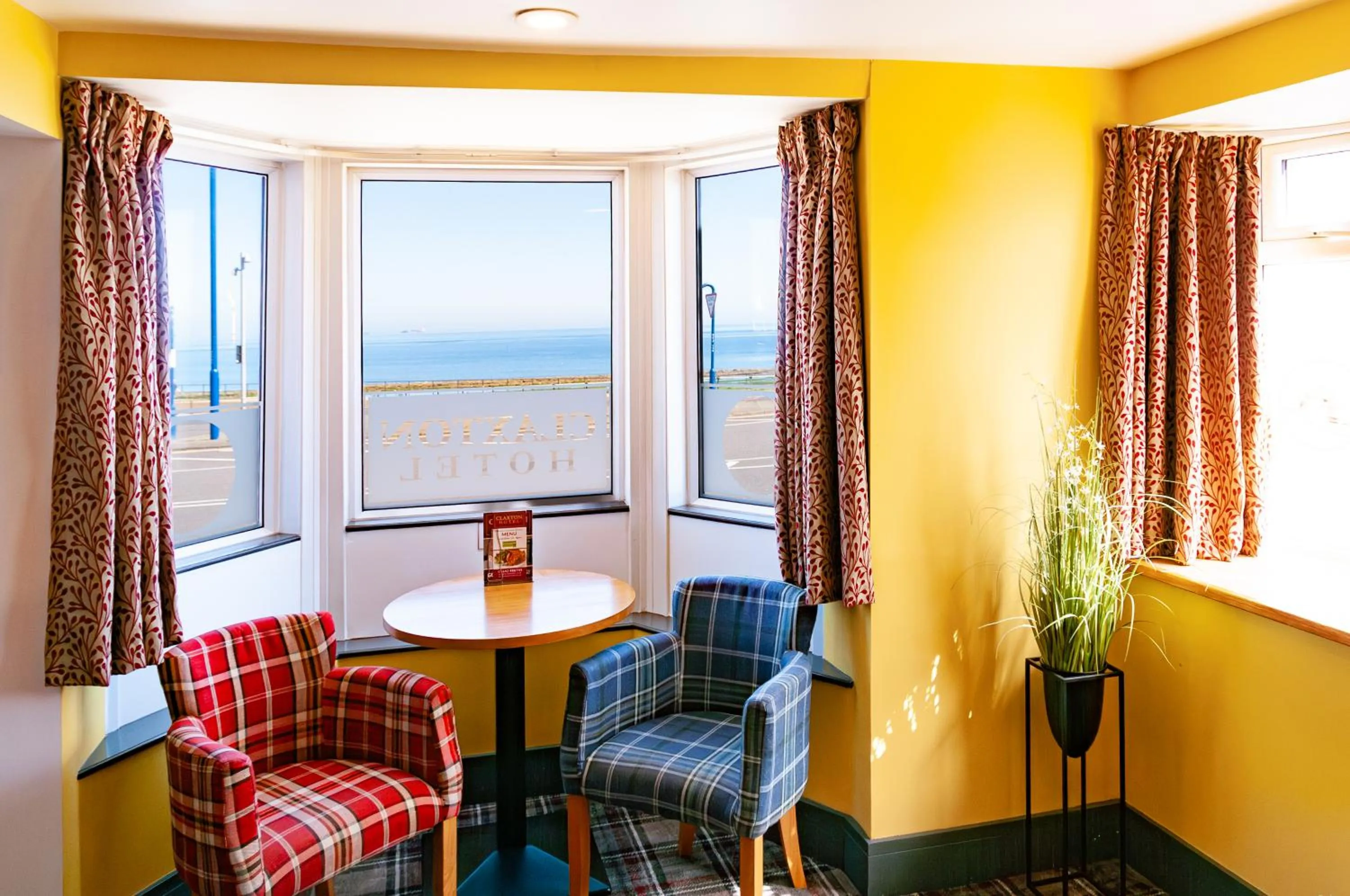 Sea view in Claxton Hotel