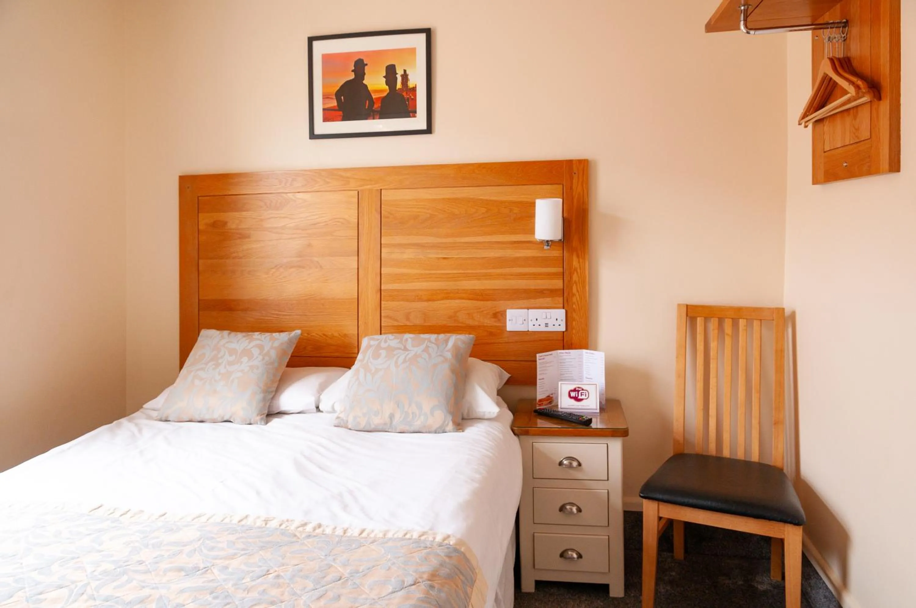 Bed in Claxton Hotel