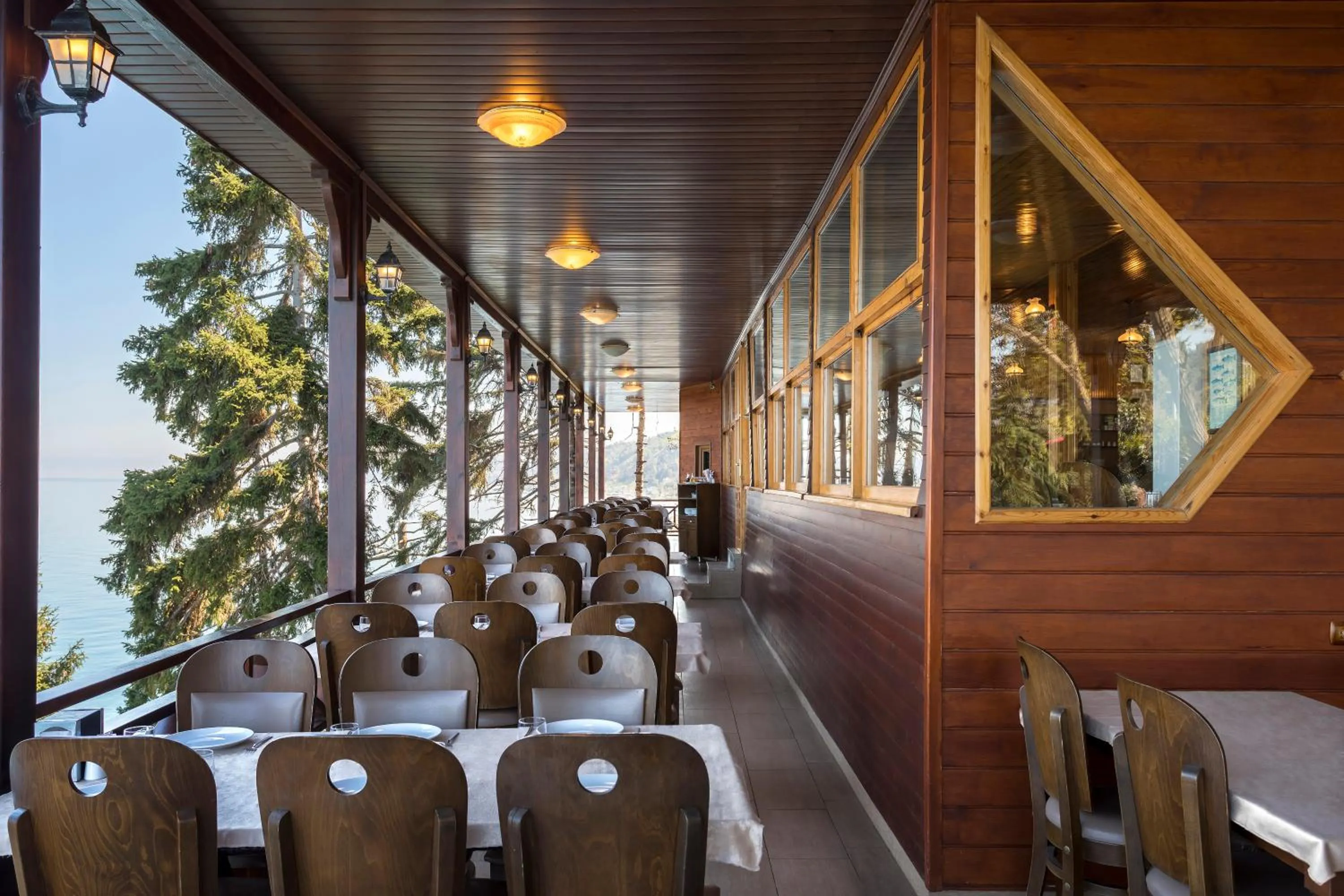 Restaurant/places to eat in Hancioglu Orman Evleri & Hotel