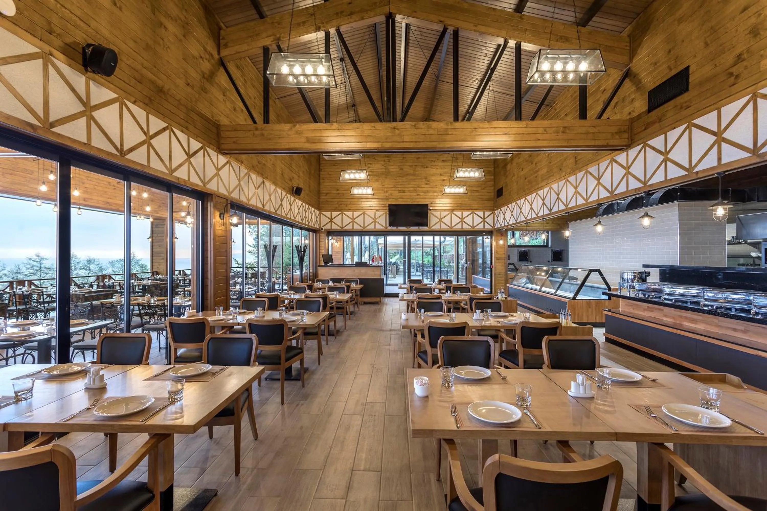 Restaurant/places to eat in Hancioglu Orman Evleri & Hotel