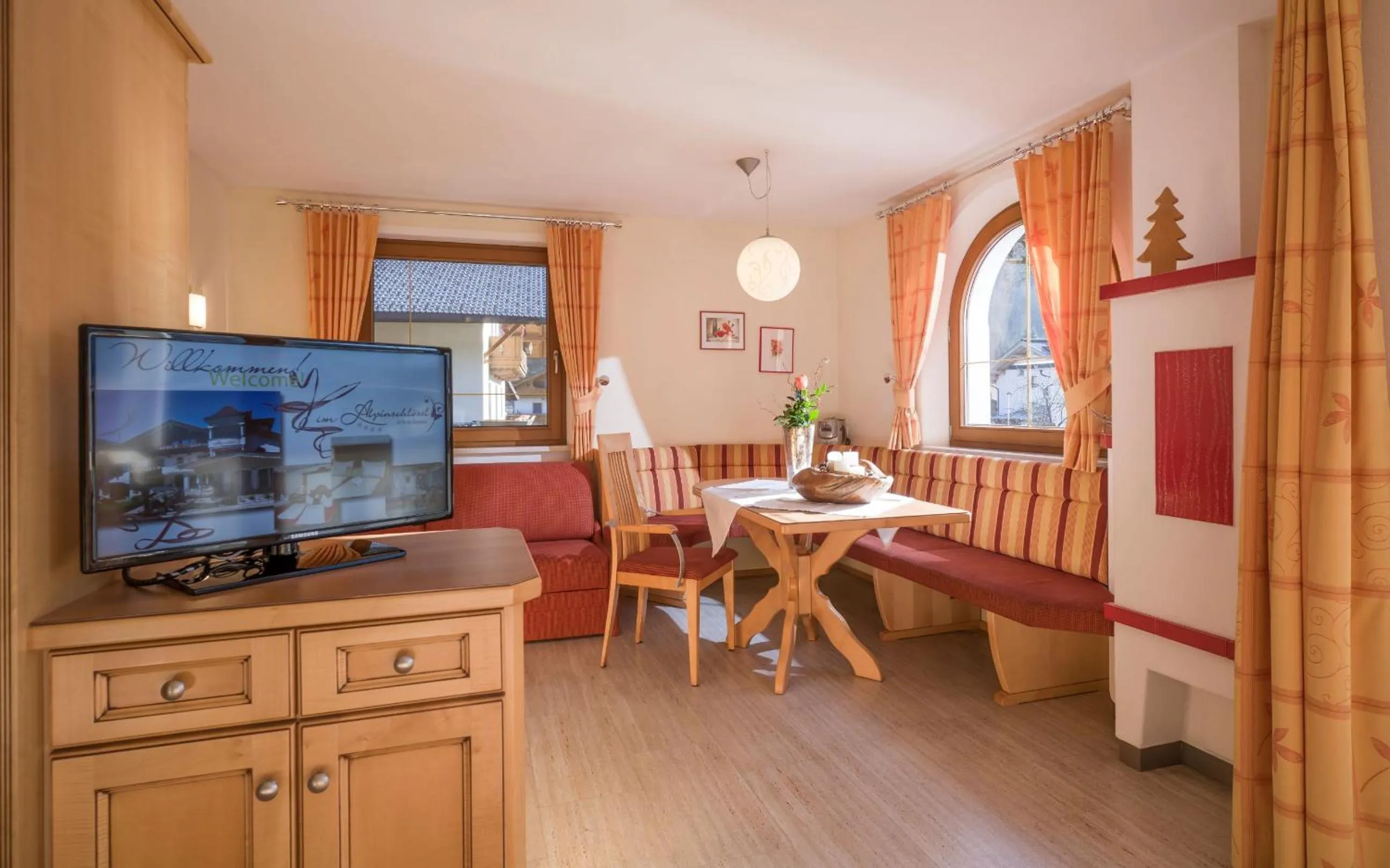 Living room in Alpinschlössl