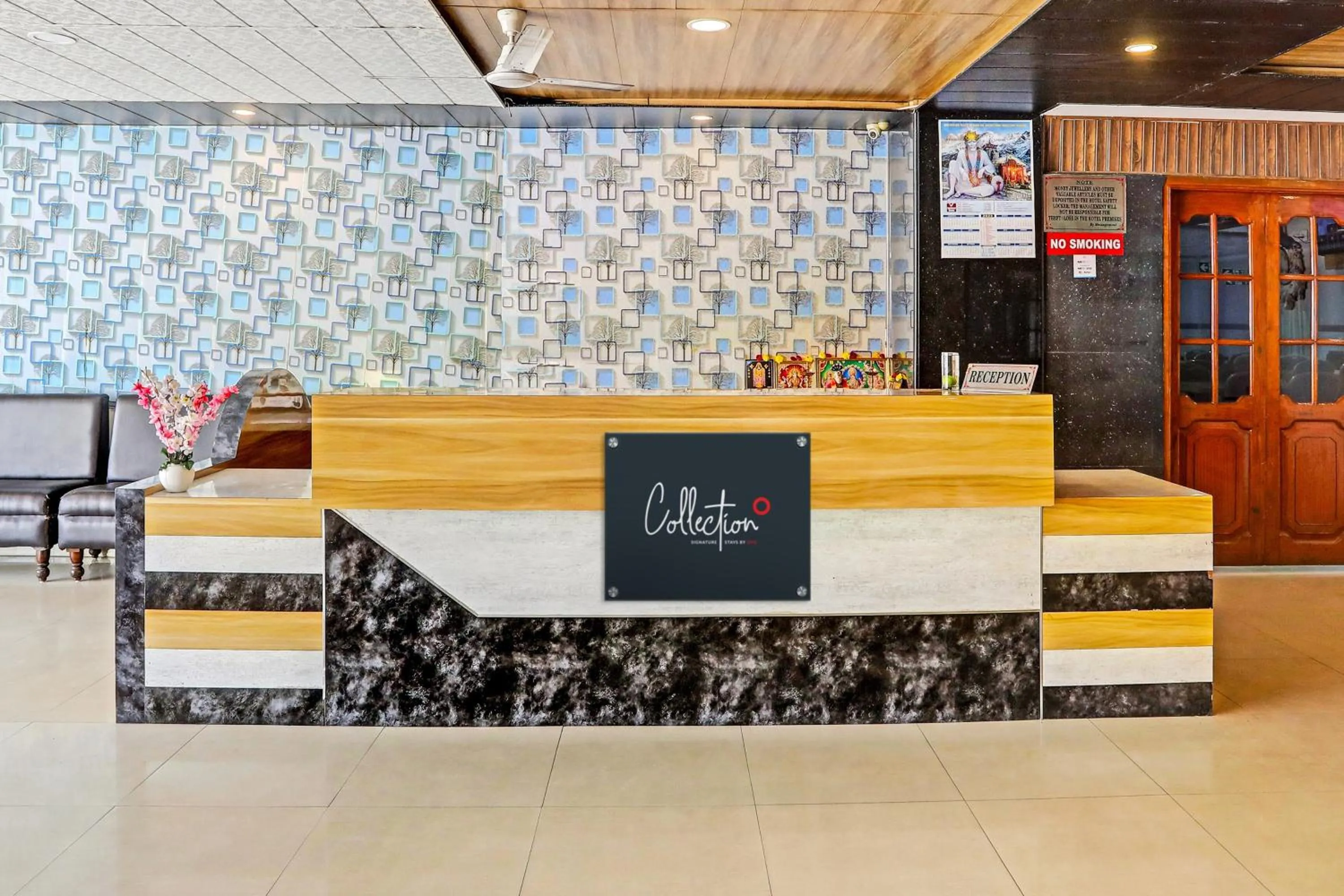 Lobby or reception in Super Capital O Vaishnavi