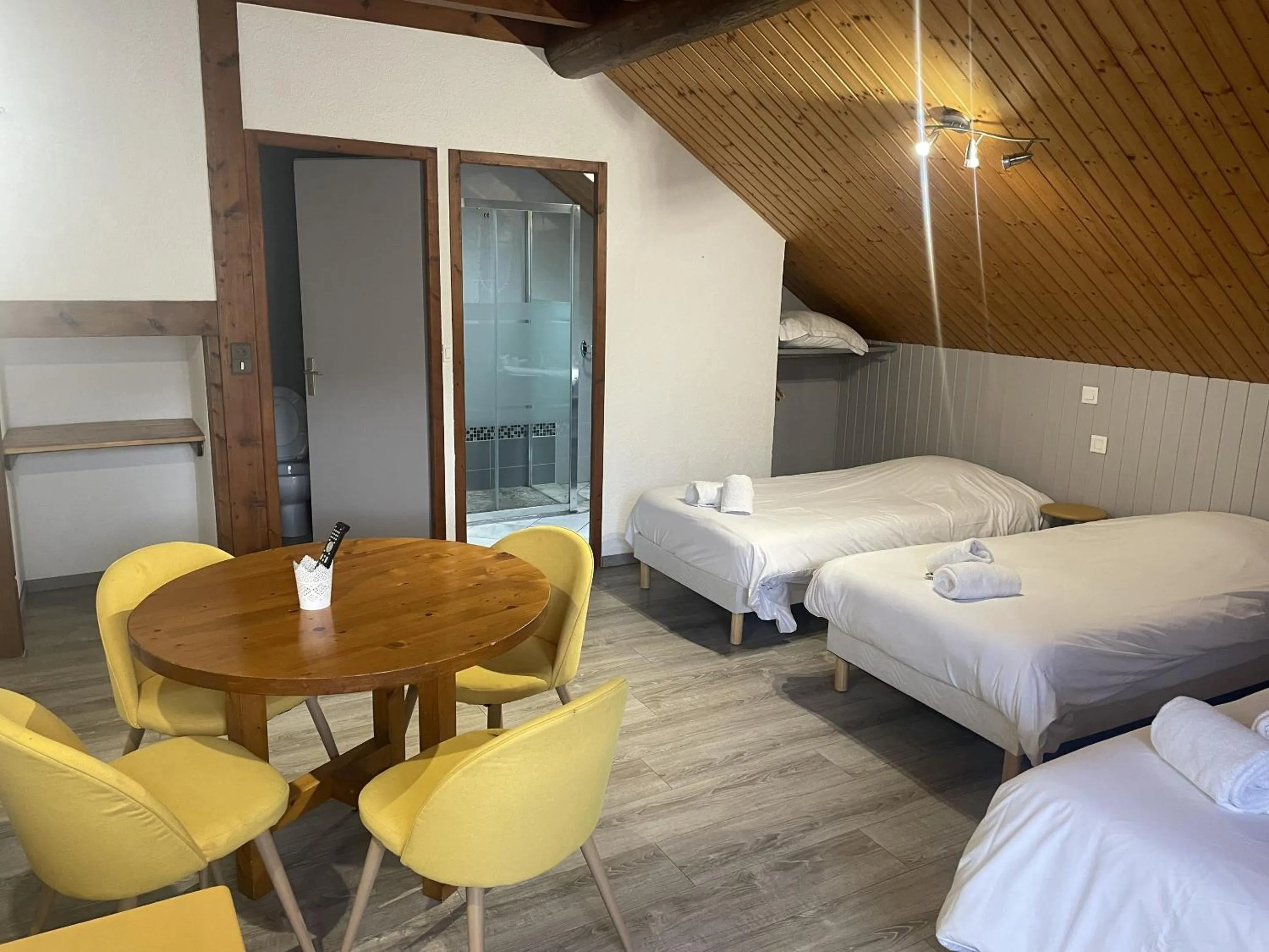 Bedroom, Bed in Le Domaine de la Caille - L'Hôtel