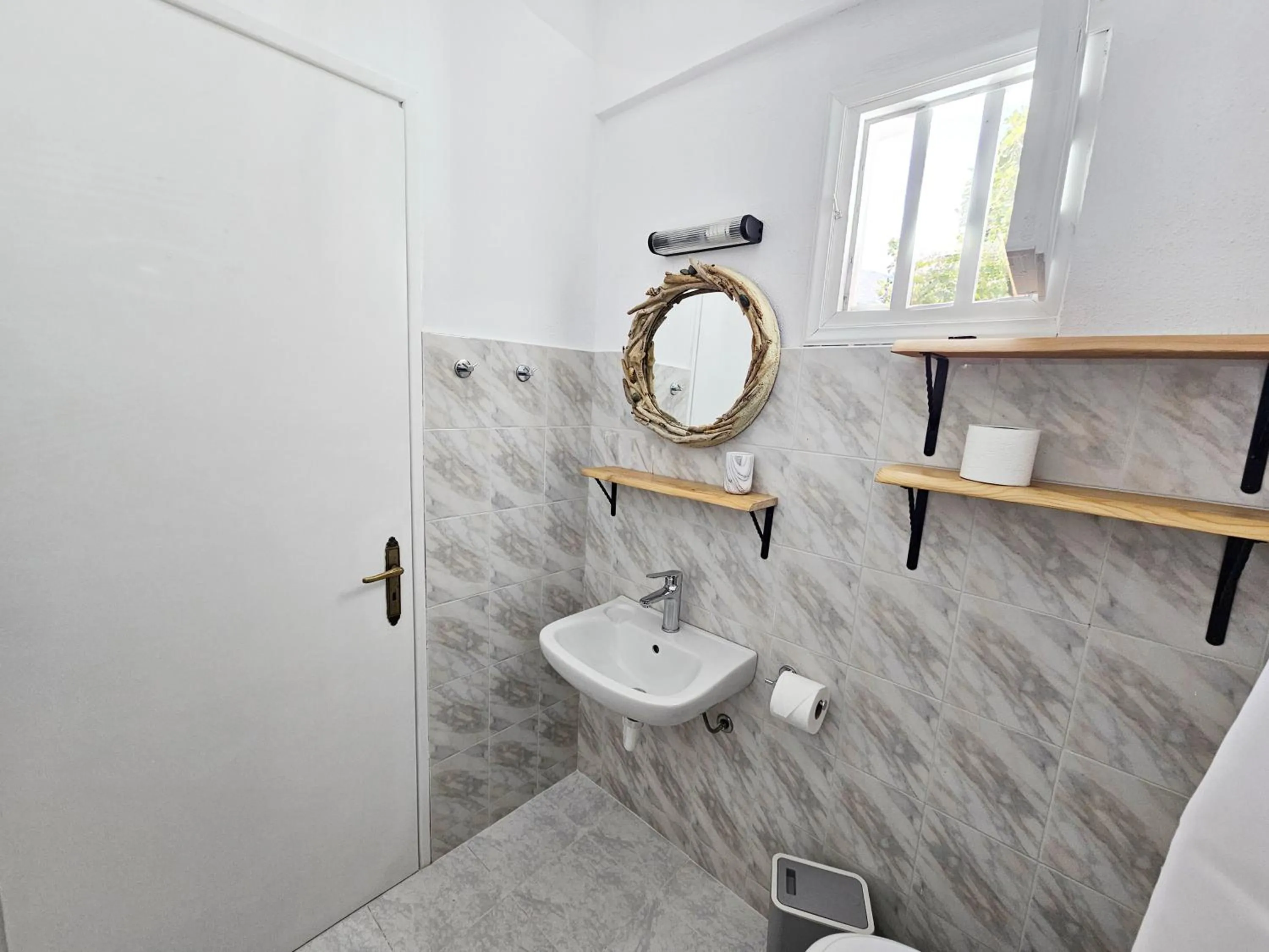 Toilet in Pavlis Studios Kampos