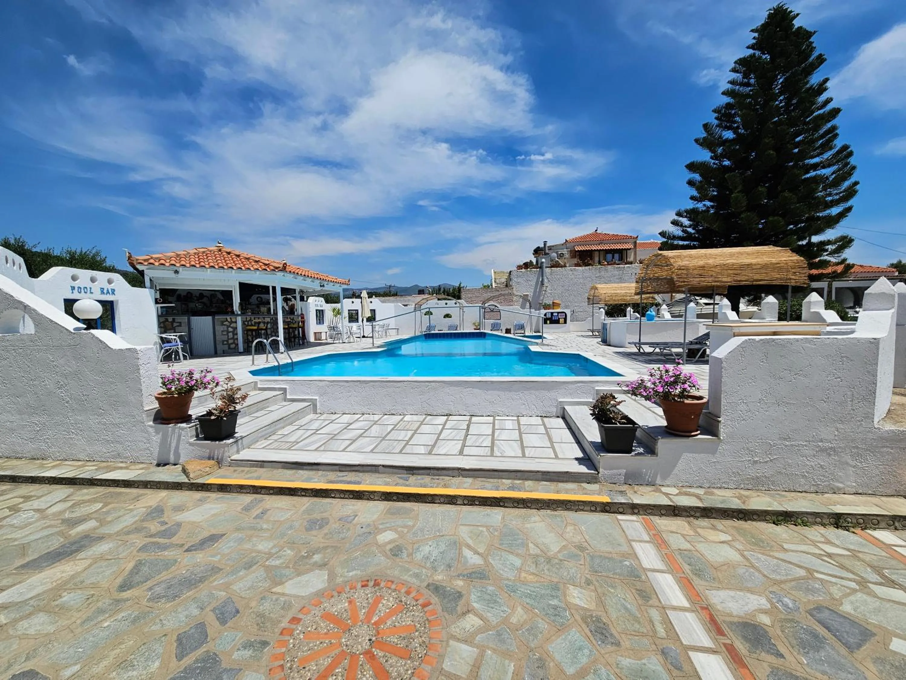 Property building in Pavlis Studios Kampos