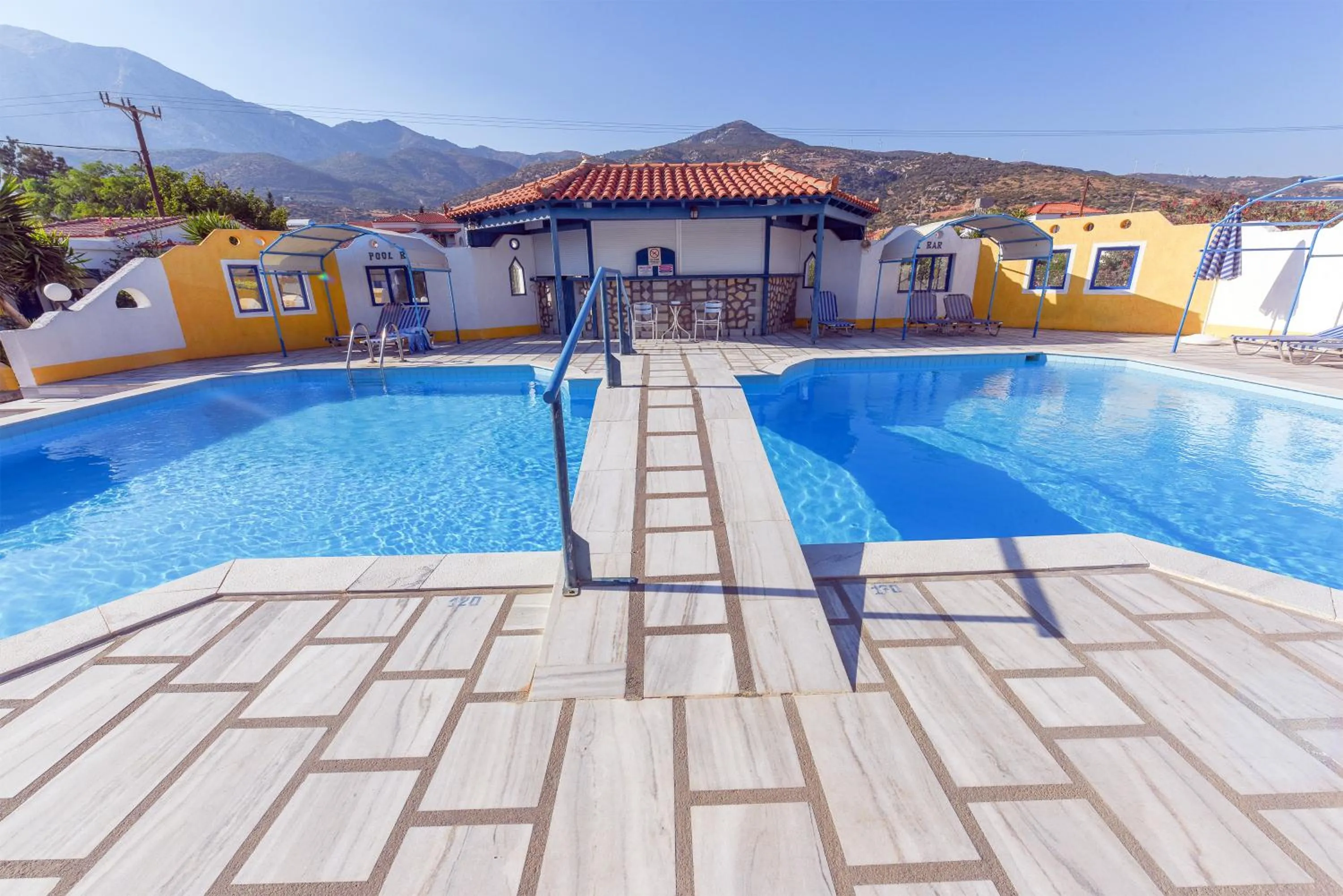 Day in Pavlis Studios Kampos