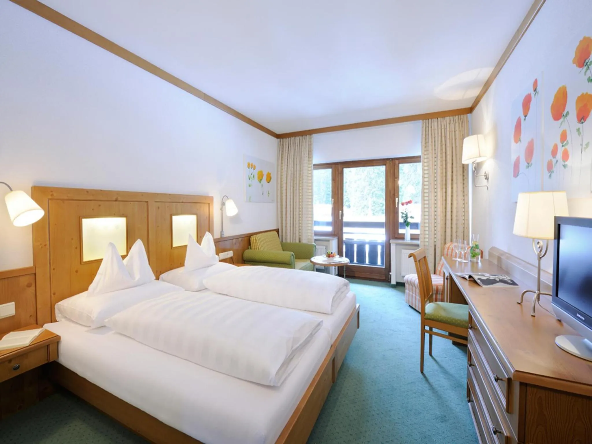 Photo of the whole room, Bed in Cresta.Alpin.Sport.Hotel