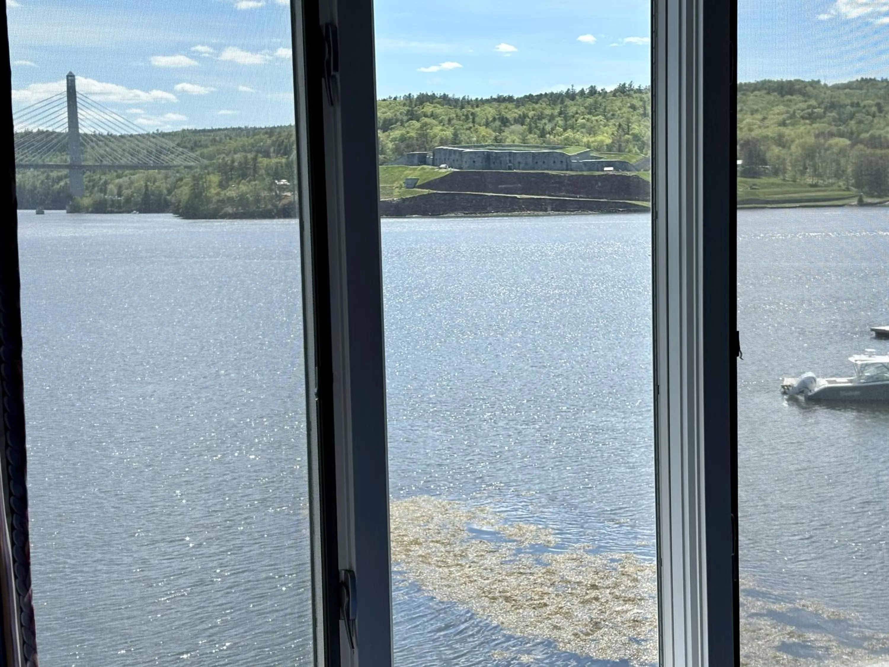 River view in Fort Knox Inn