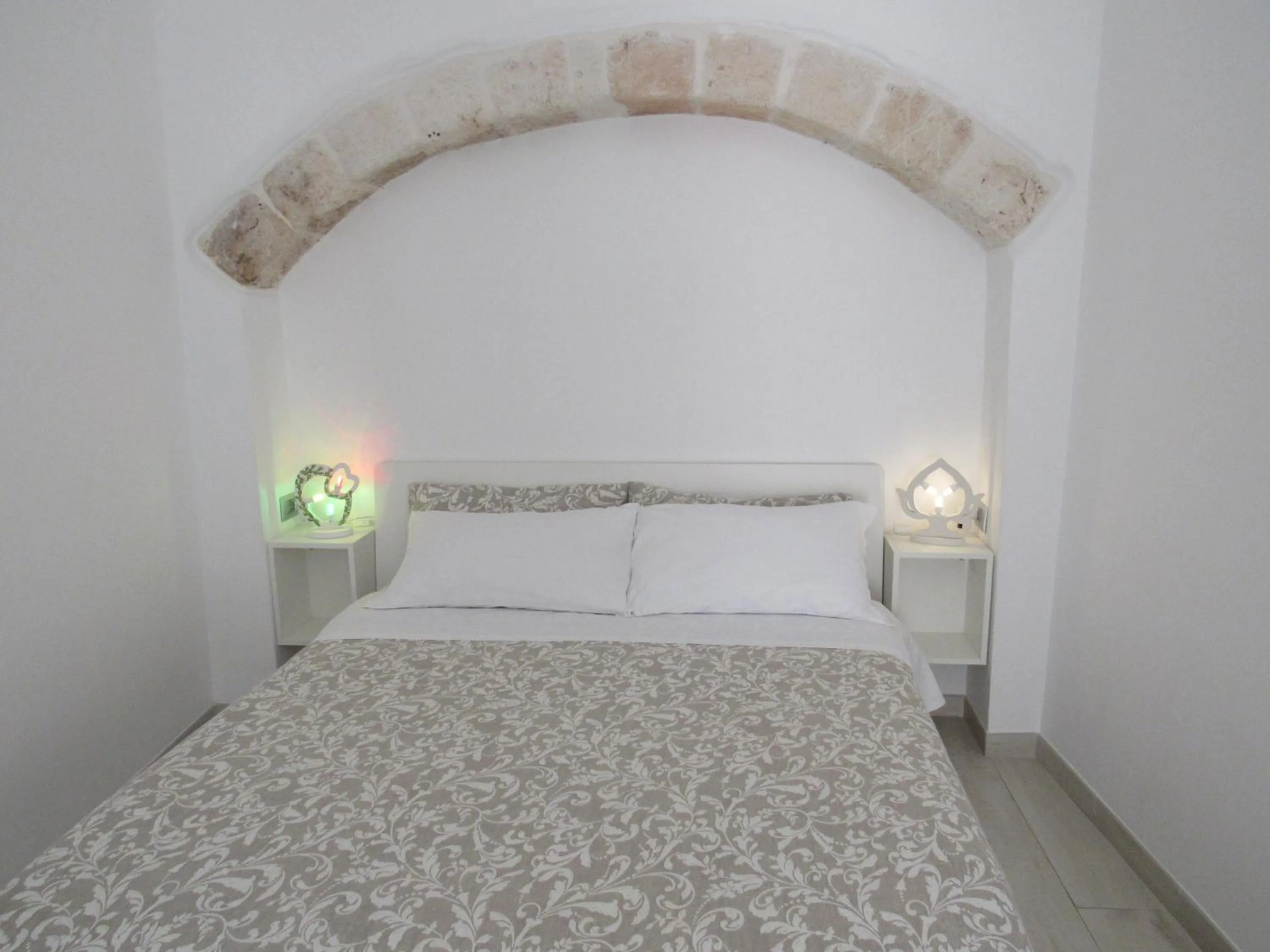 Bed in Vicolo Fiorito B&B