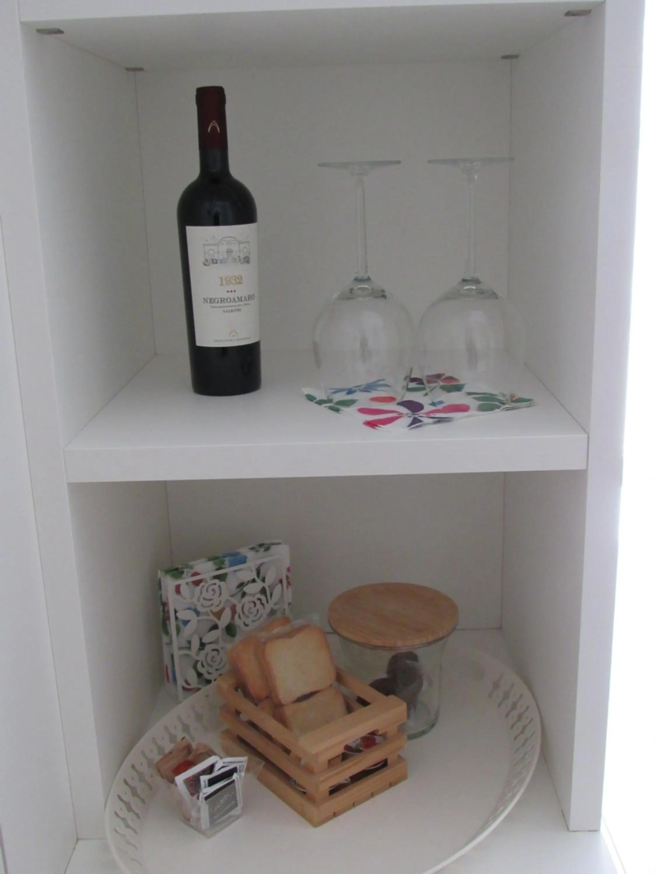 Food and drinks in Vicolo Fiorito B&B