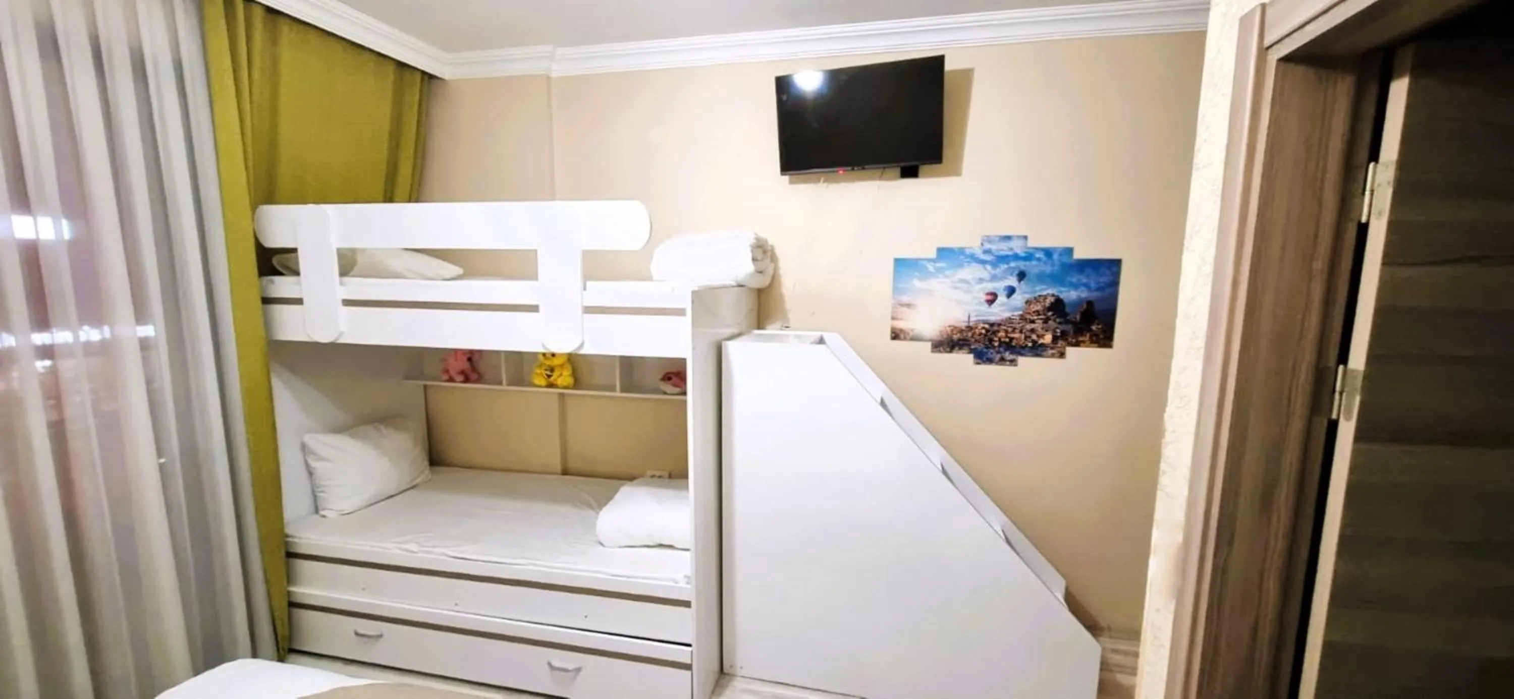 bunk bed, Bed in WİND HOTEL