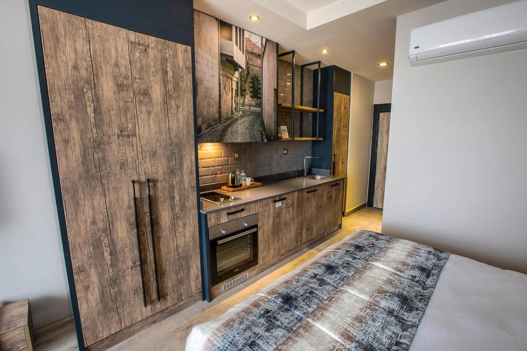 Bed in Shimall Hotel