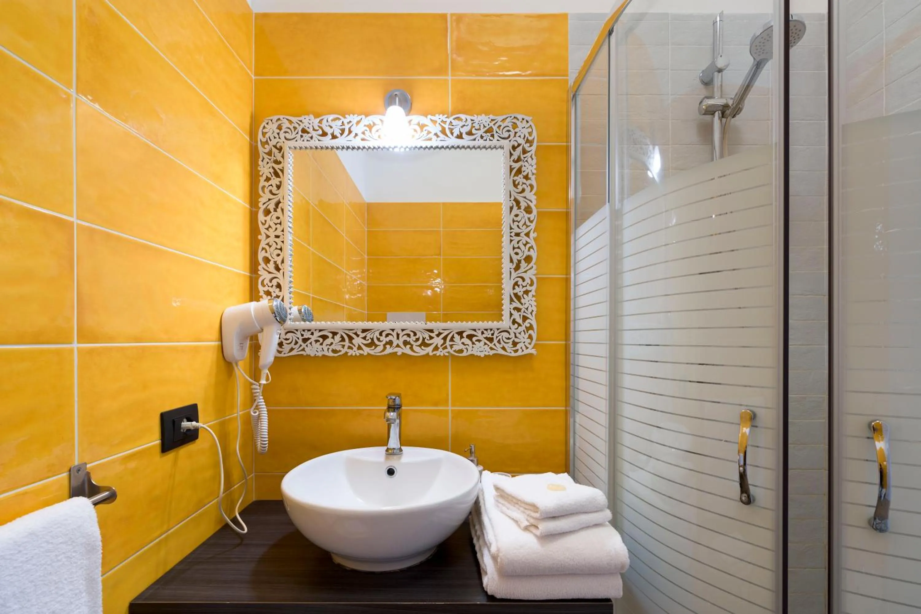 Bathroom in Il Tempio di Athena - Cultura e Relax a Siracusa