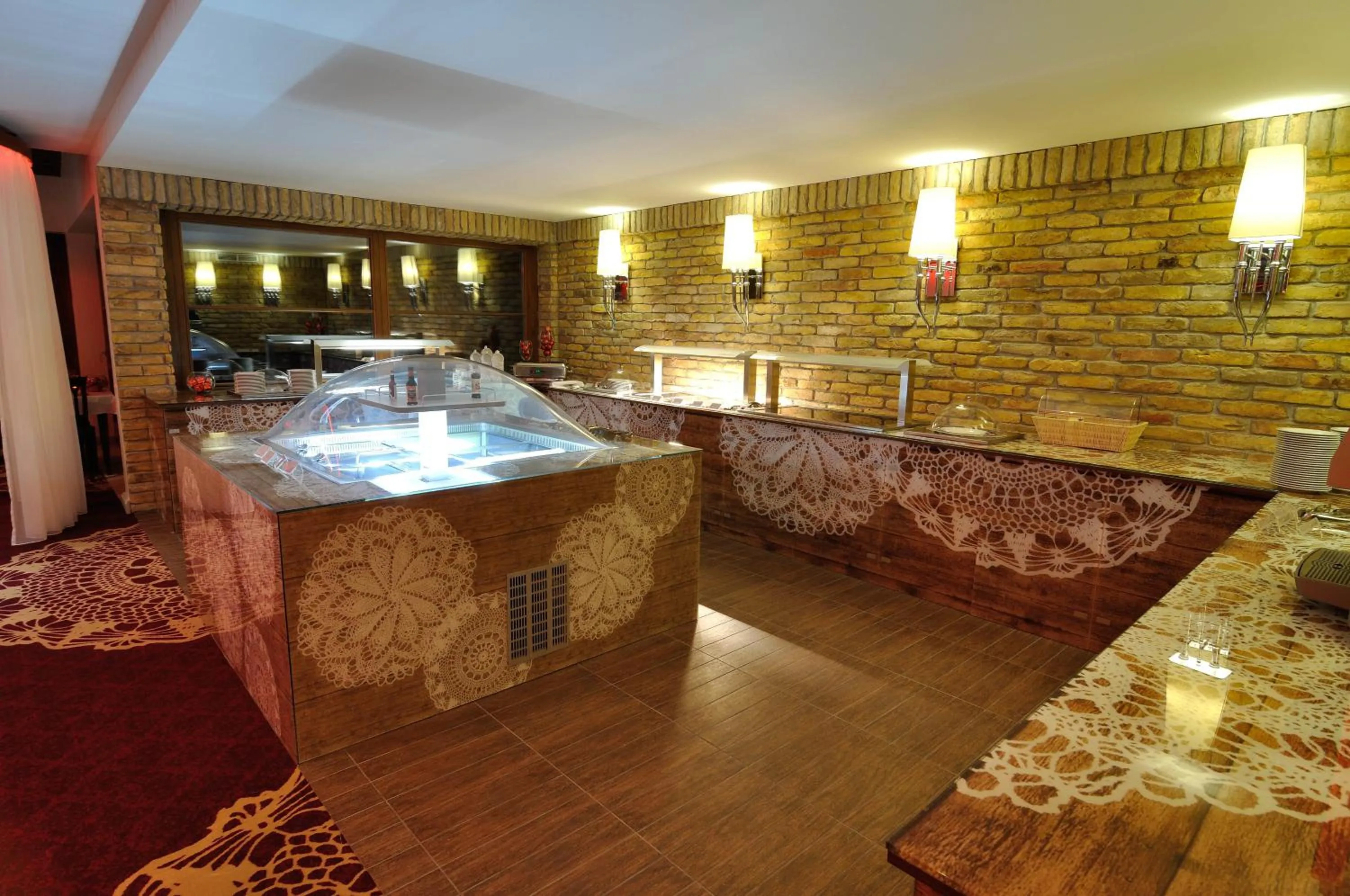 Restaurant/places to eat in Hotel Cascade Resort & Spa