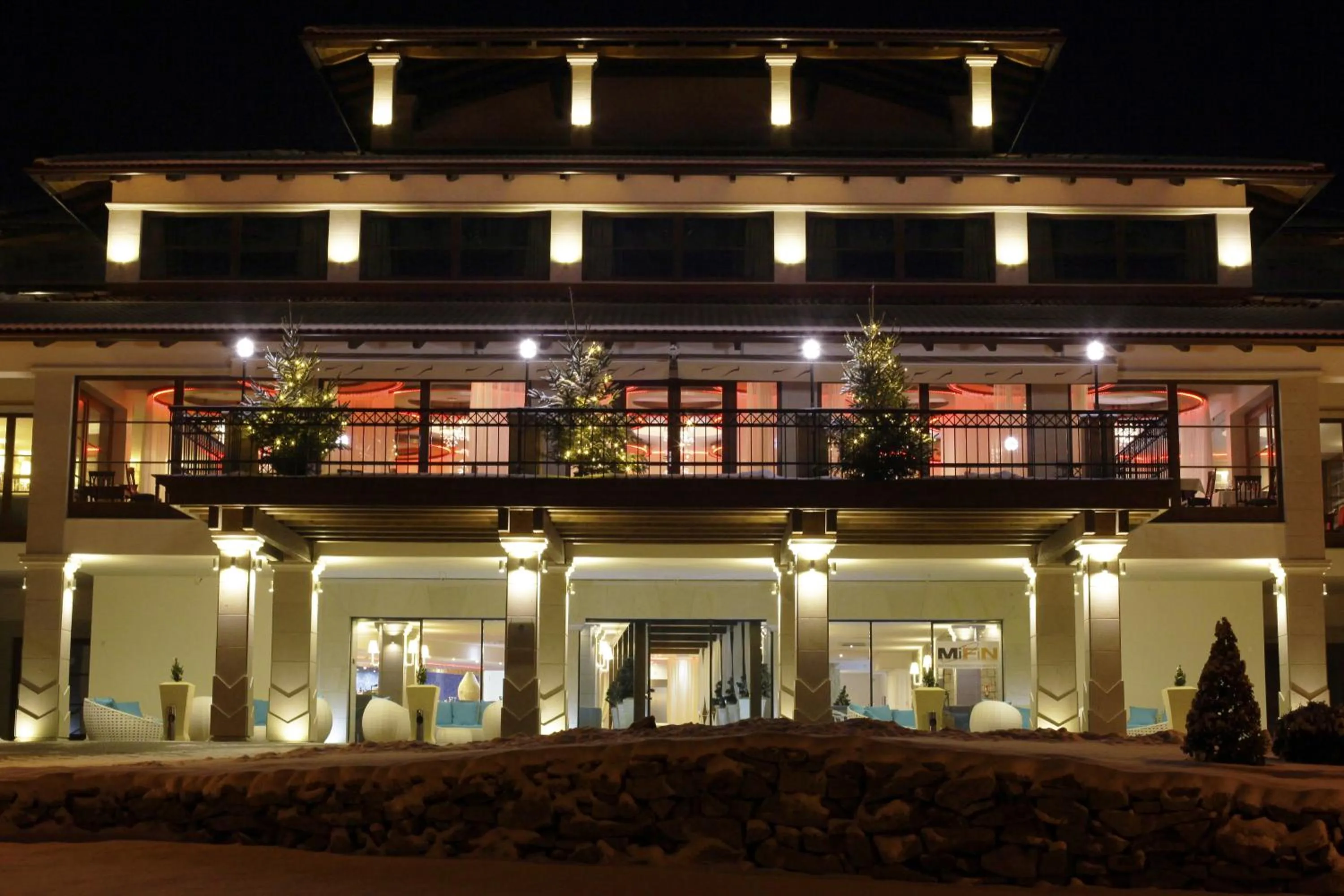 Facade/entrance in Hotel Cascade Resort & Spa