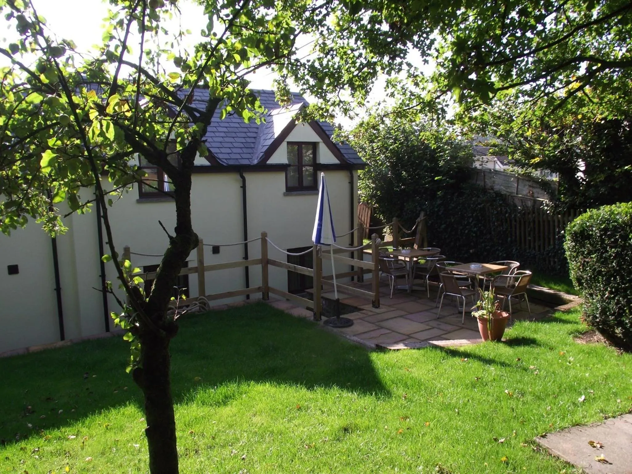 Patio in Carpenters Cottages
