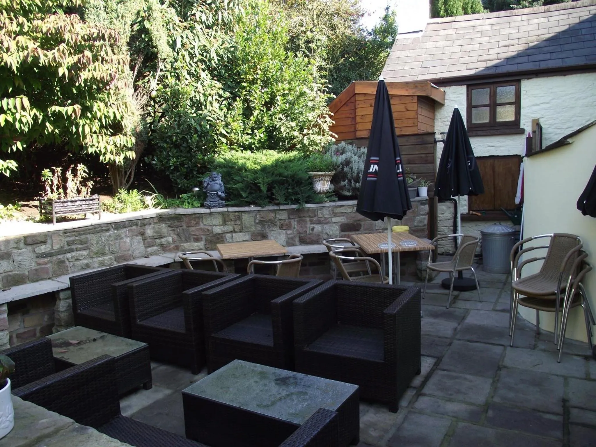 Patio in Carpenters Cottages
