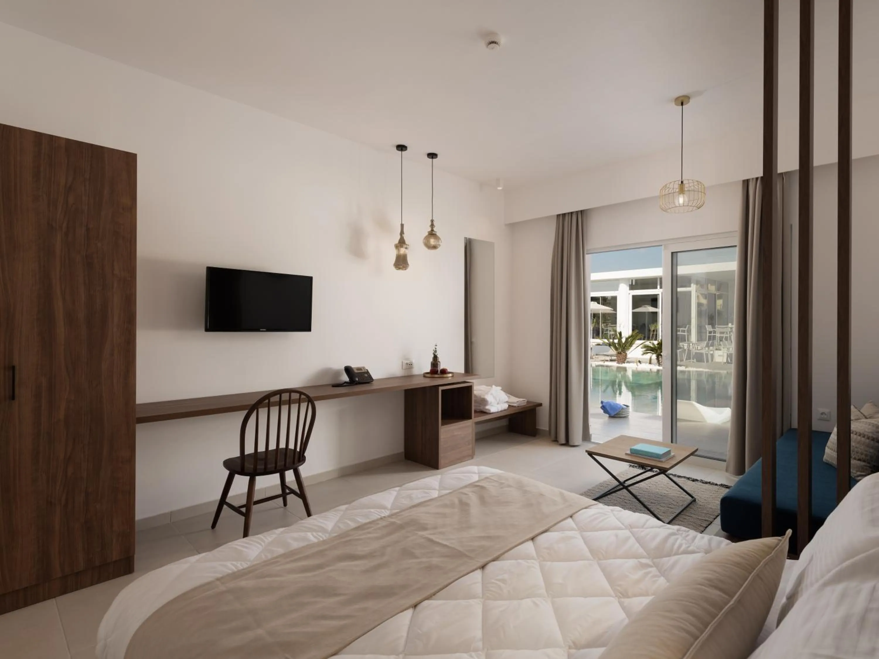 Photo of the whole room, Bed in Nama Retreat