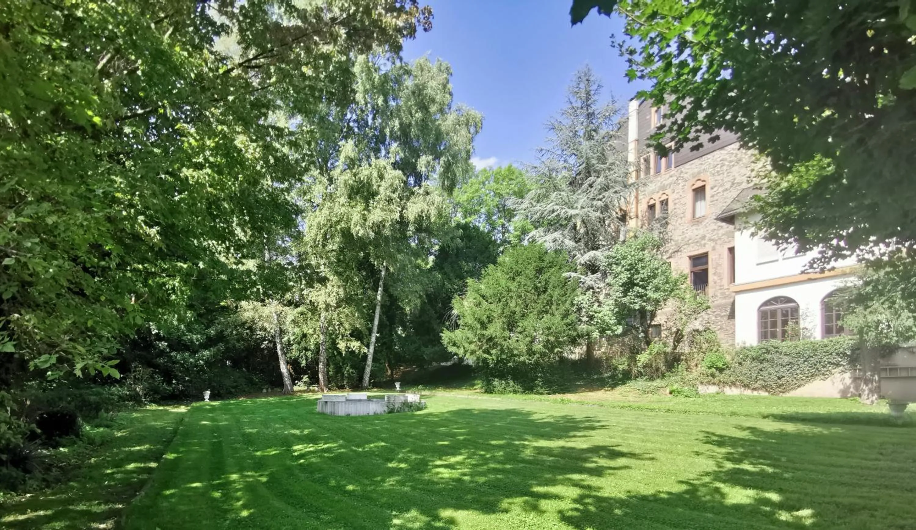 Garden view in Schlosshotel Braunfels & Himmelreich