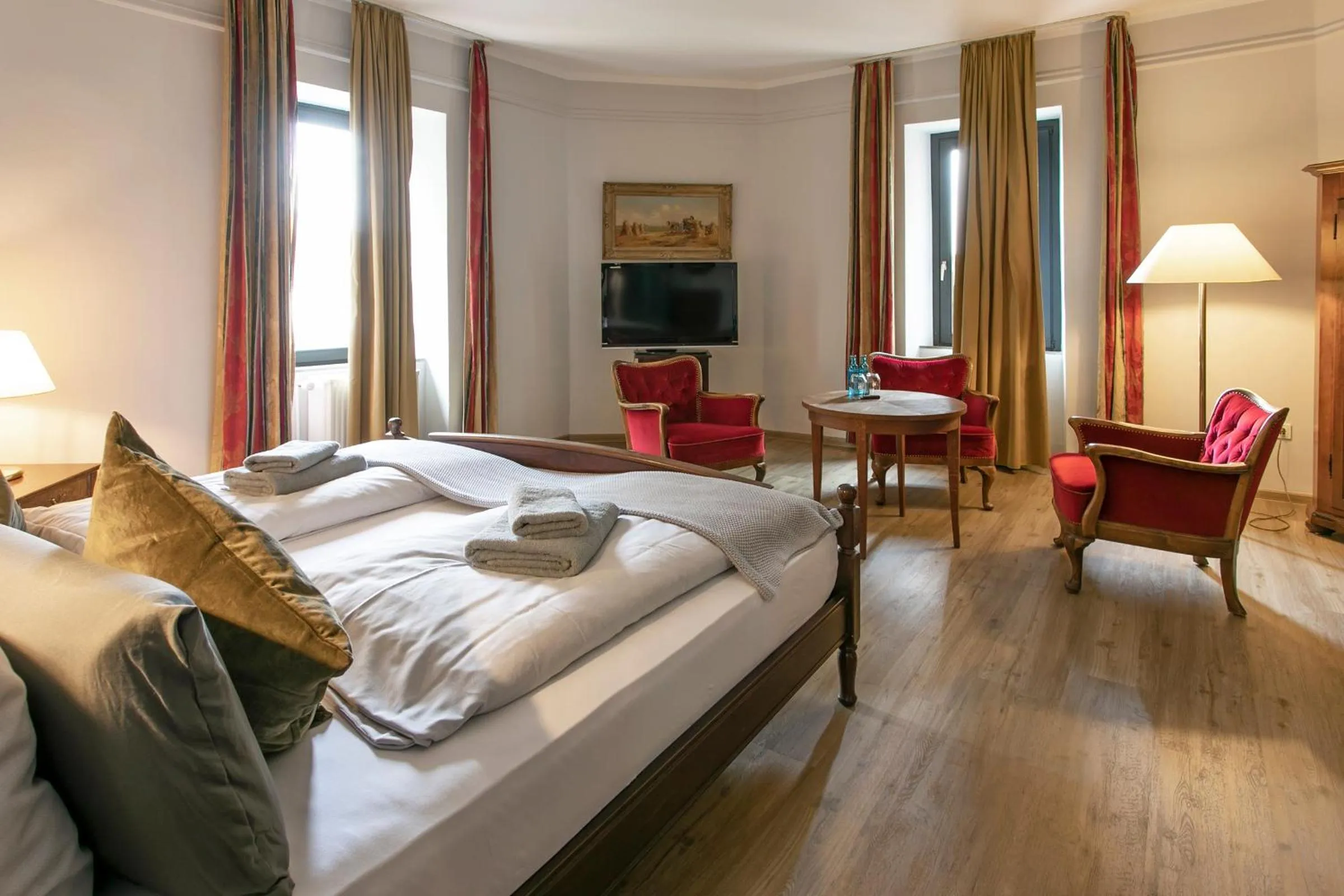 TV and multimedia, Bed in Schlosshotel Braunfels & Himmelreich