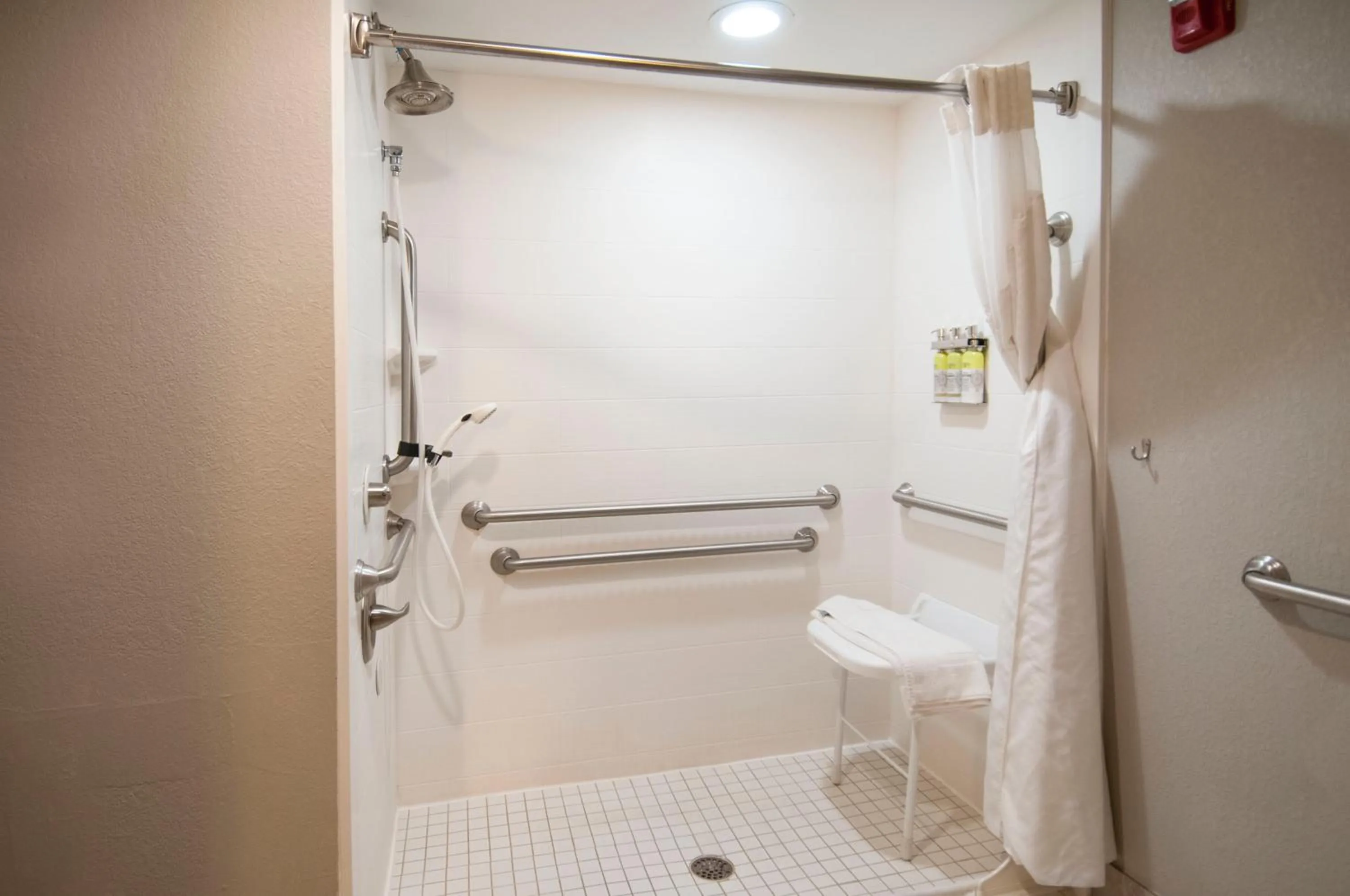 Shower in Holiday Inn Express & Suites Jackson Downtown - Coliseum by IHG