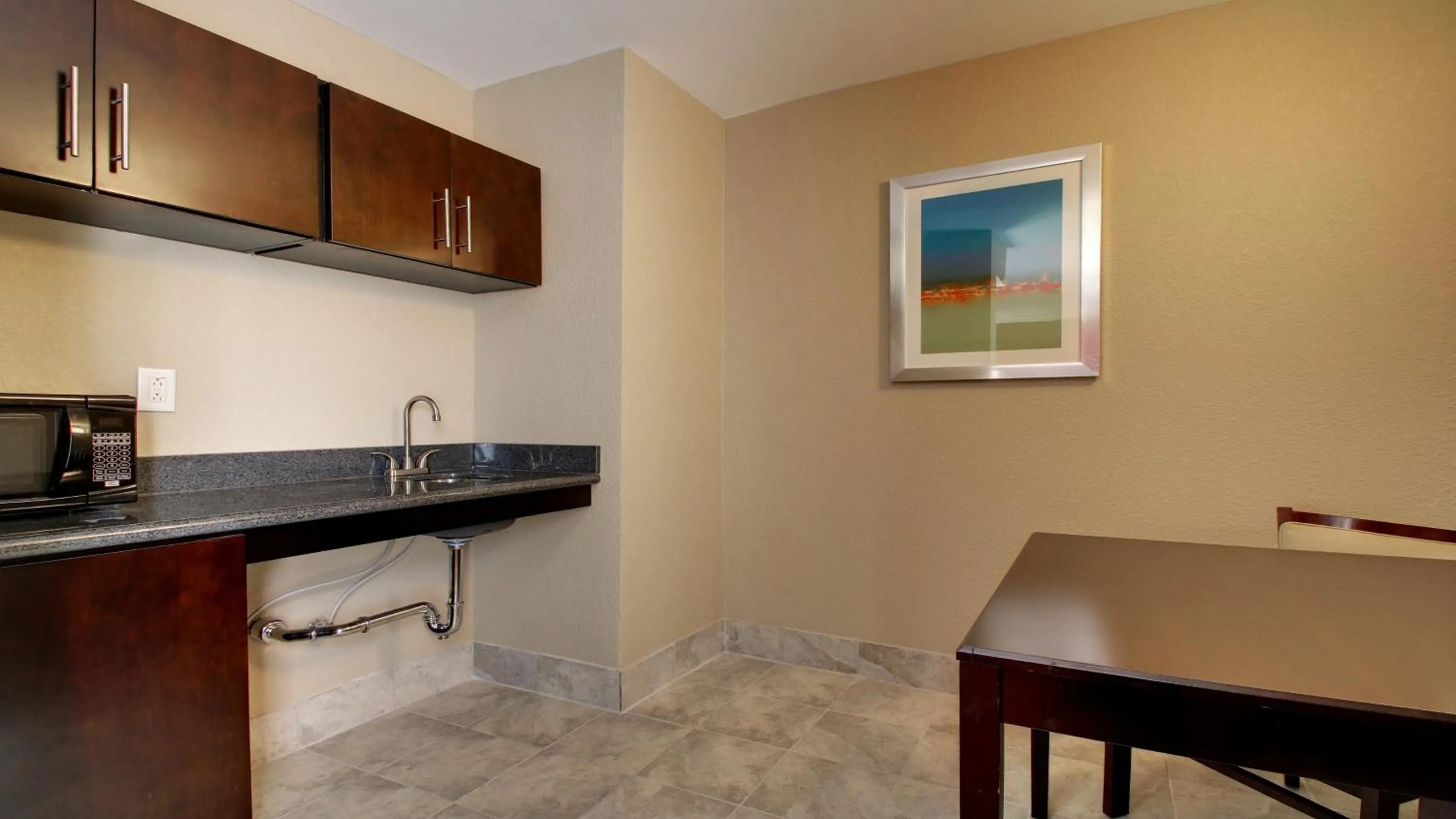 Photo of the whole room in Holiday Inn Express & Suites Jackson Downtown - Coliseum by IHG