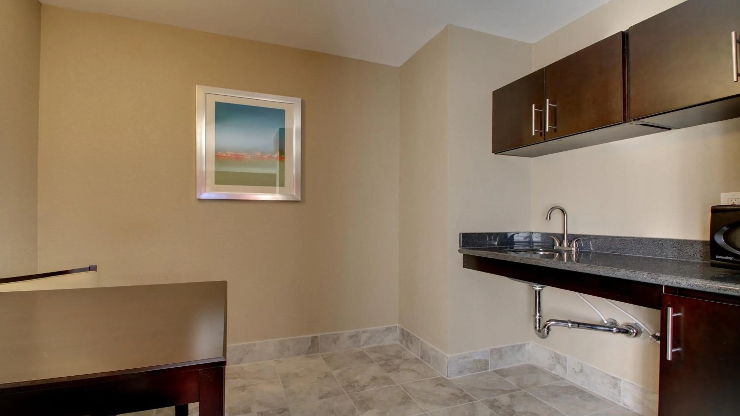 Photo of the whole room in Holiday Inn Express & Suites Jackson Downtown - Coliseum by IHG