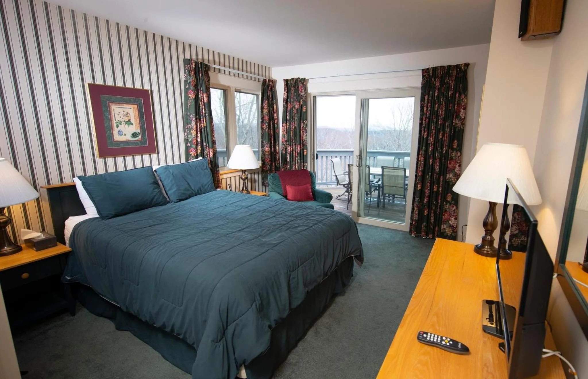 Photo of the whole room, Bed in Solitude Village at Okemo