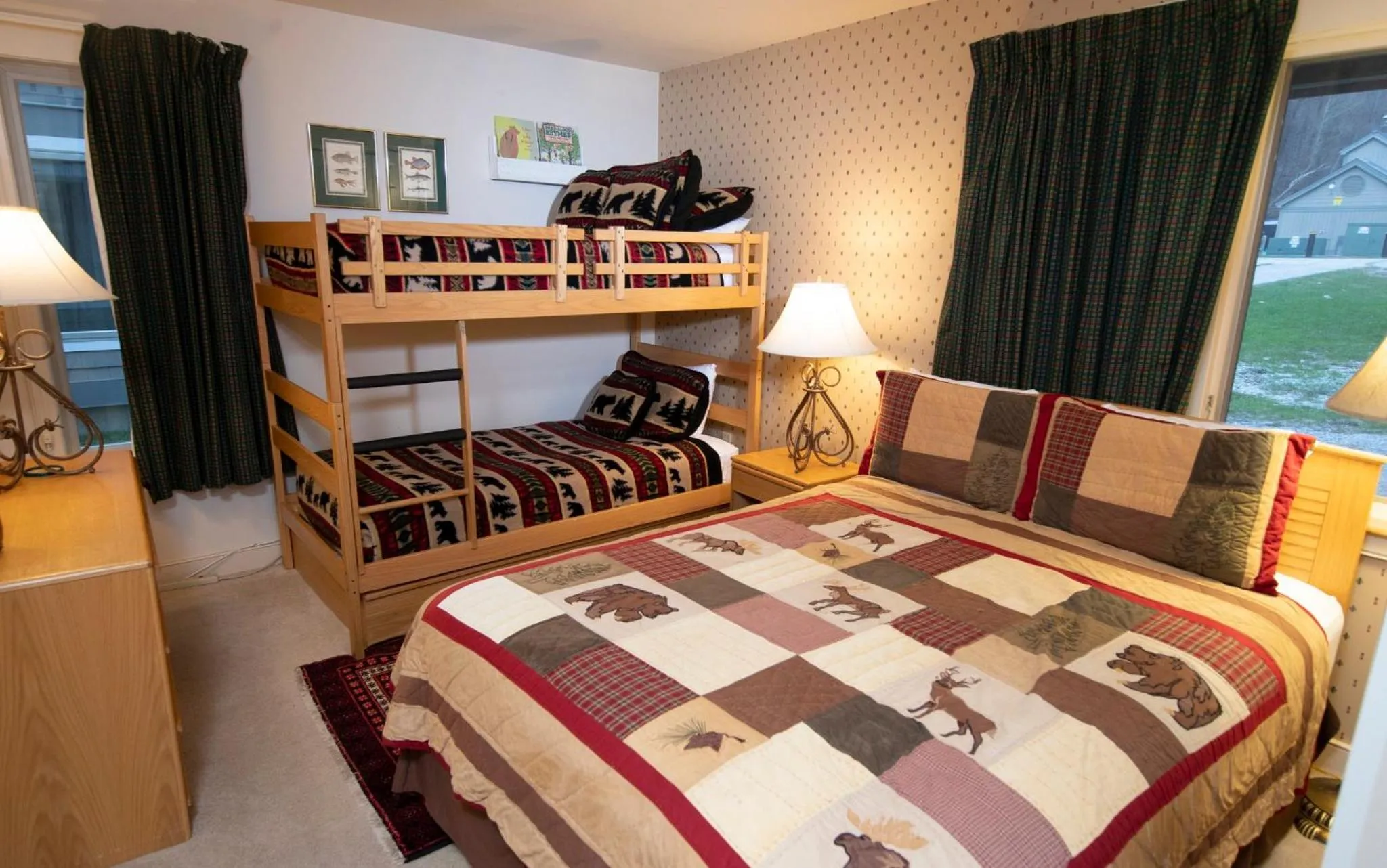 Photo of the whole room, Bed in Solitude Village at Okemo