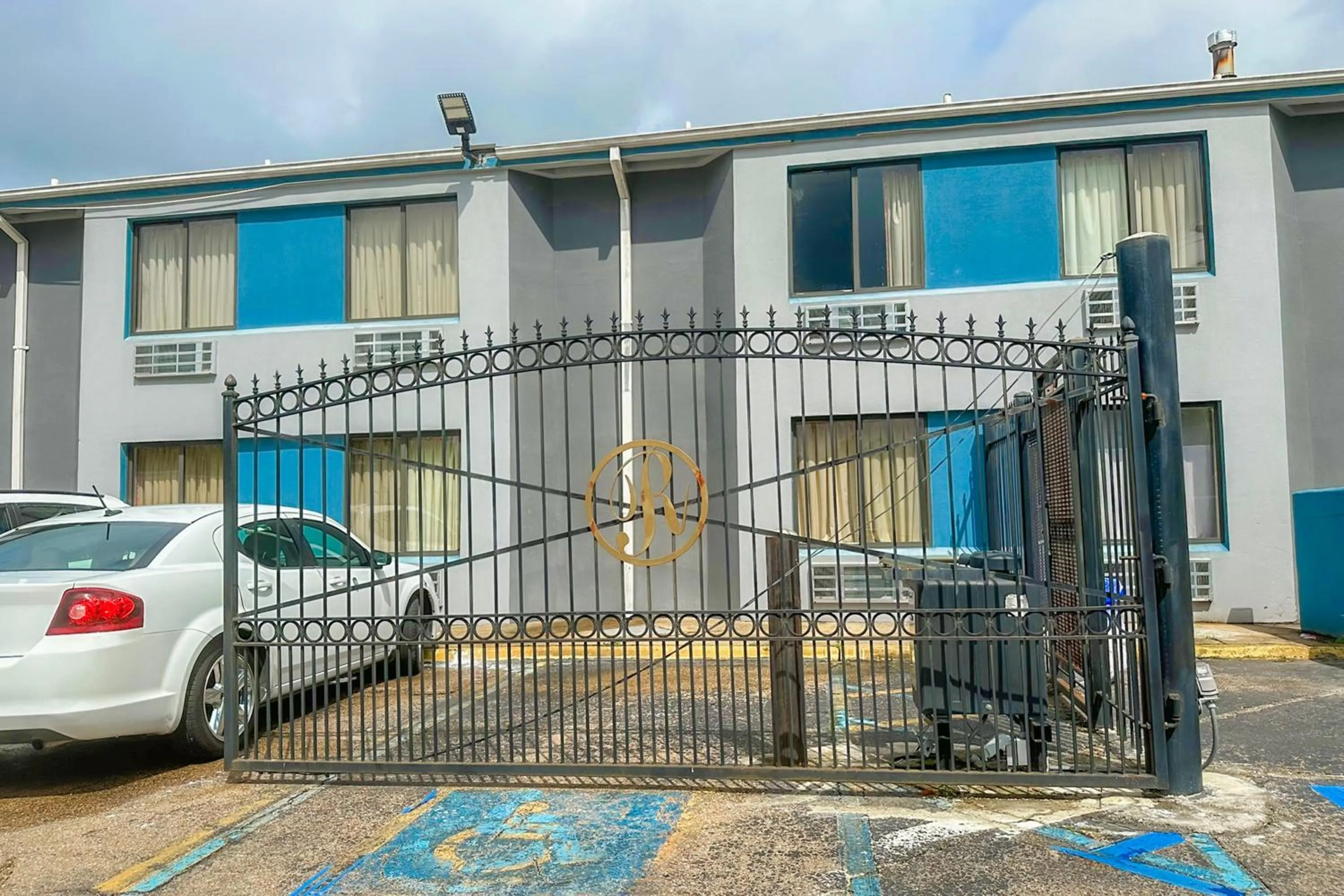 Property building in Relax Inn By Oyo Jackson MS Hwy 80 I-20