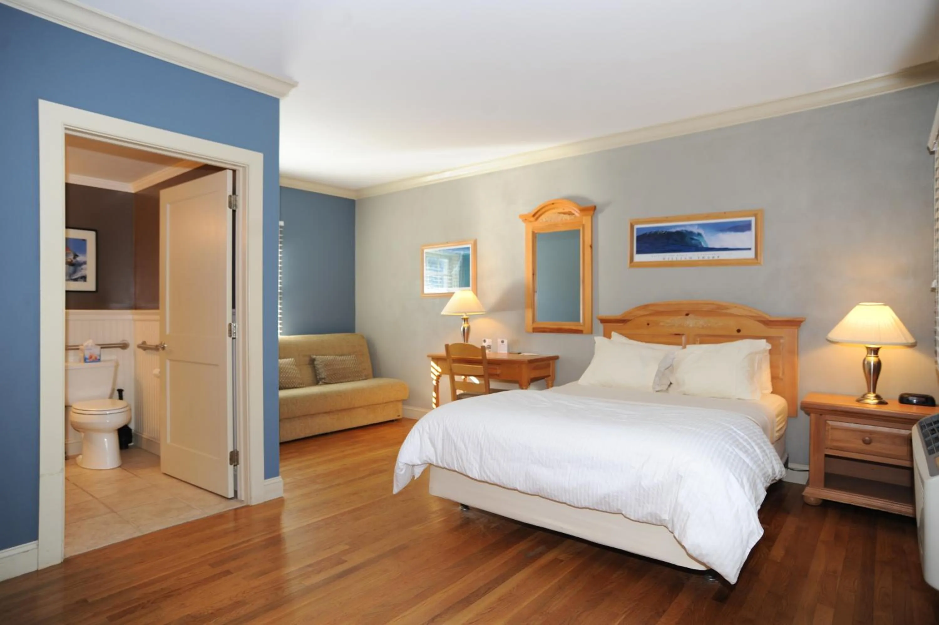 Bed in Southampton Long Island Hotel