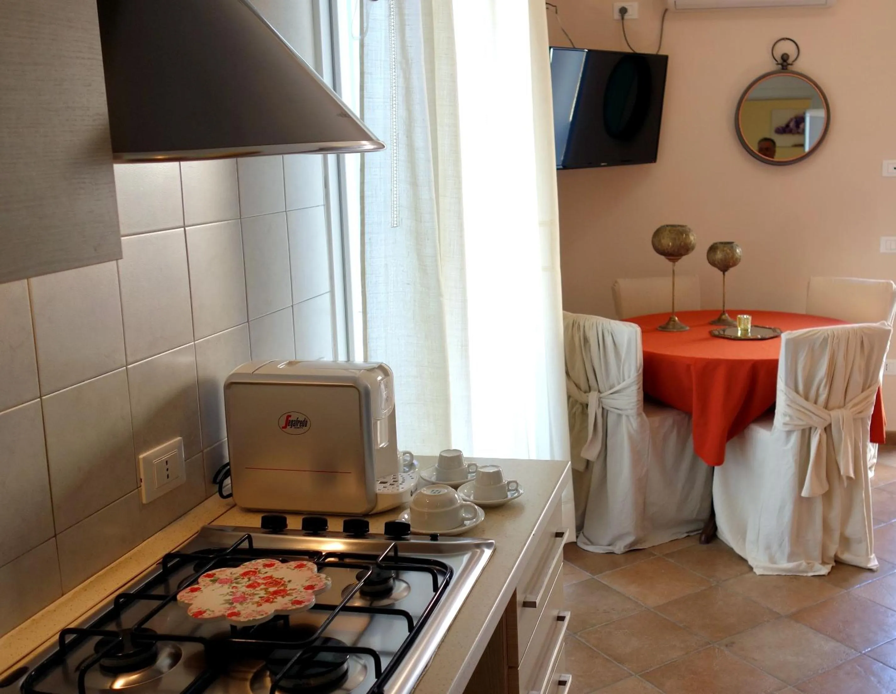 Kitchen or kitchenette in Eden Park Resort