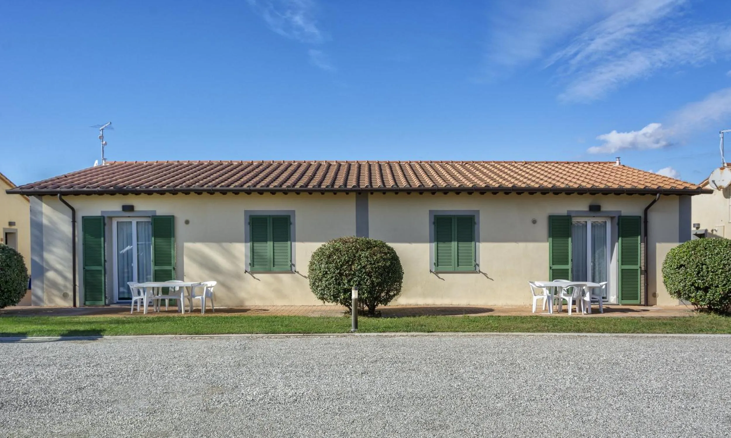 Street view in Eden Park Resort