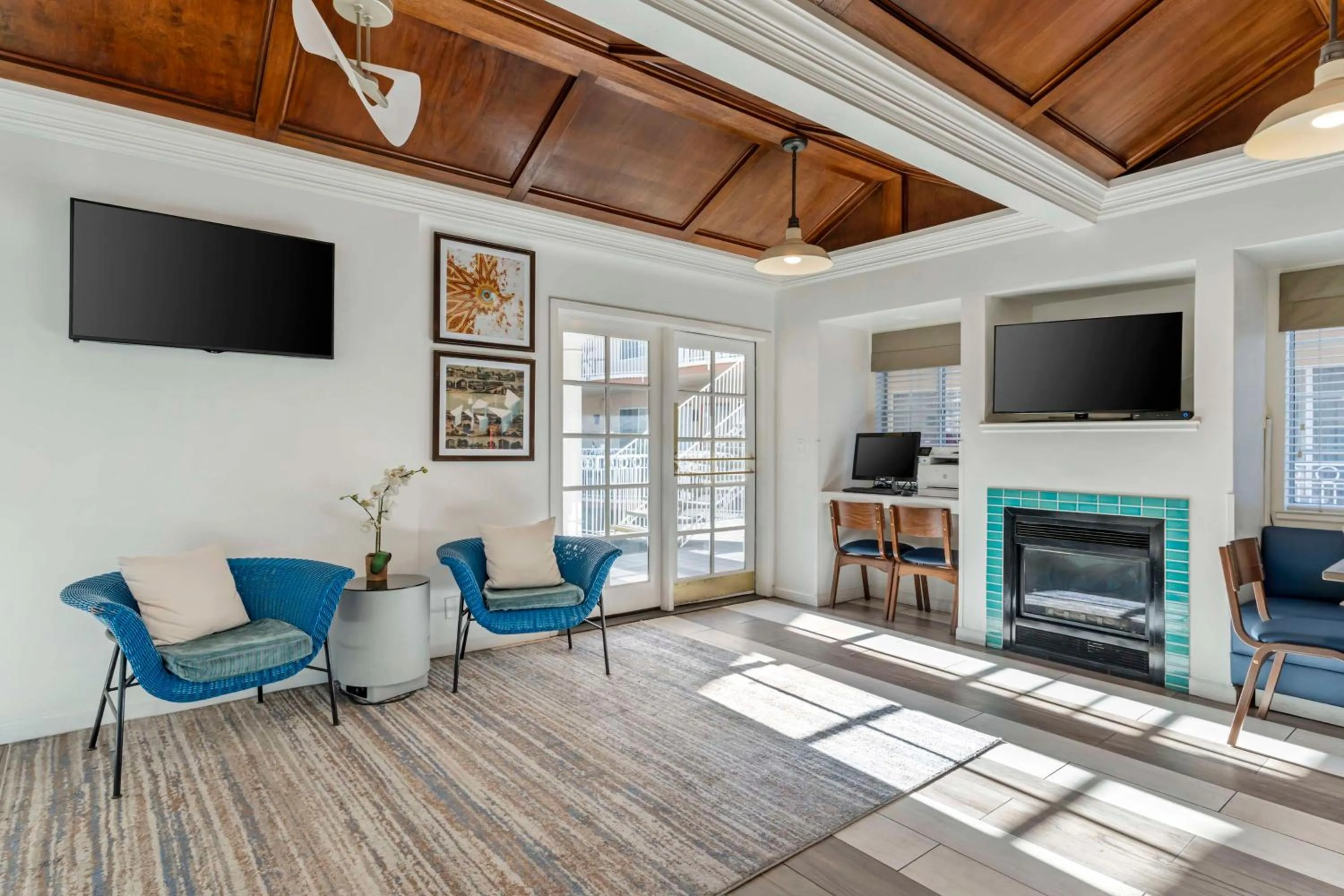 Lobby or reception in Best Western Plus Riviera