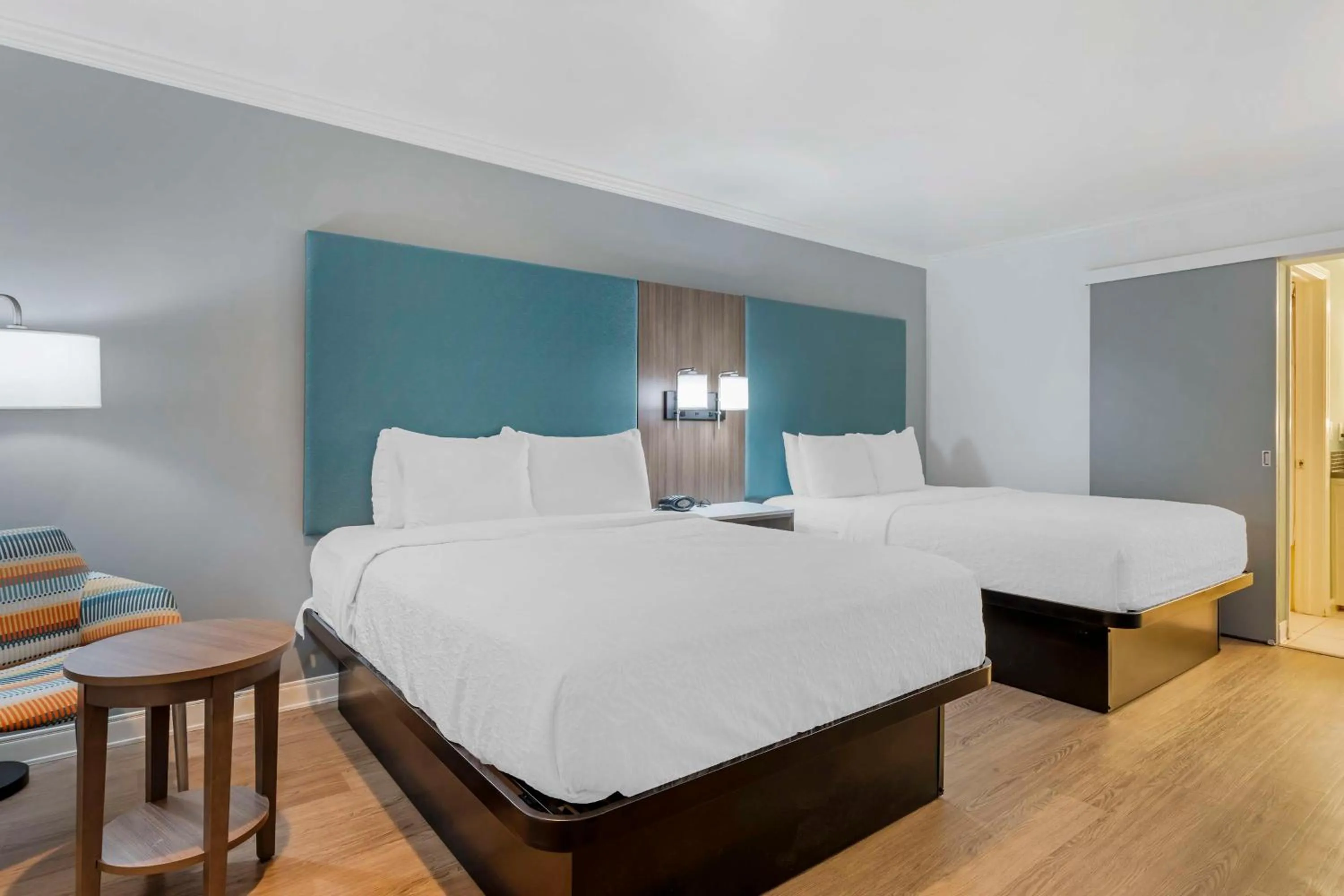 Bedroom, Bed in Best Western Plus Riviera