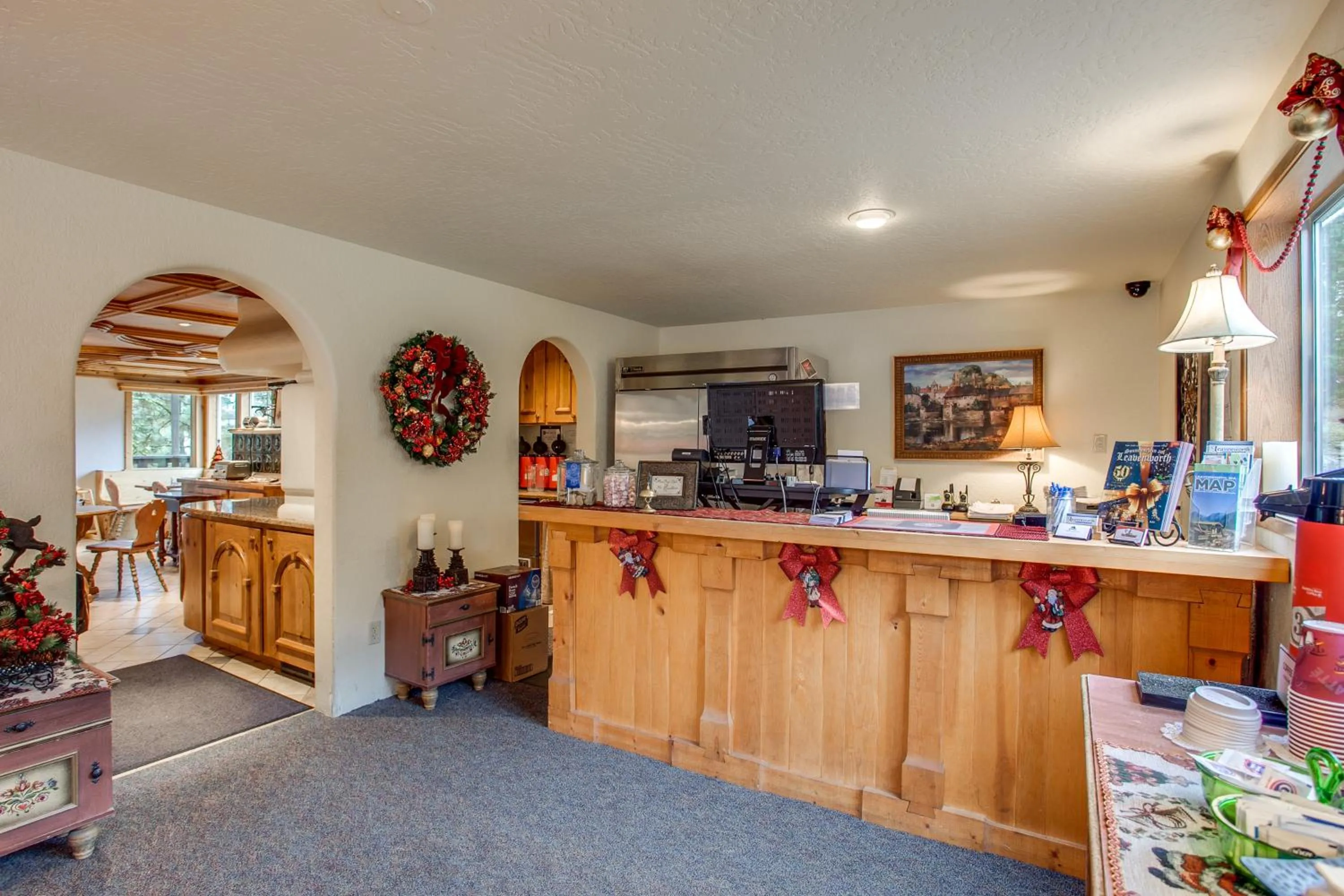 Lobby or reception in Alpine Rivers Inn