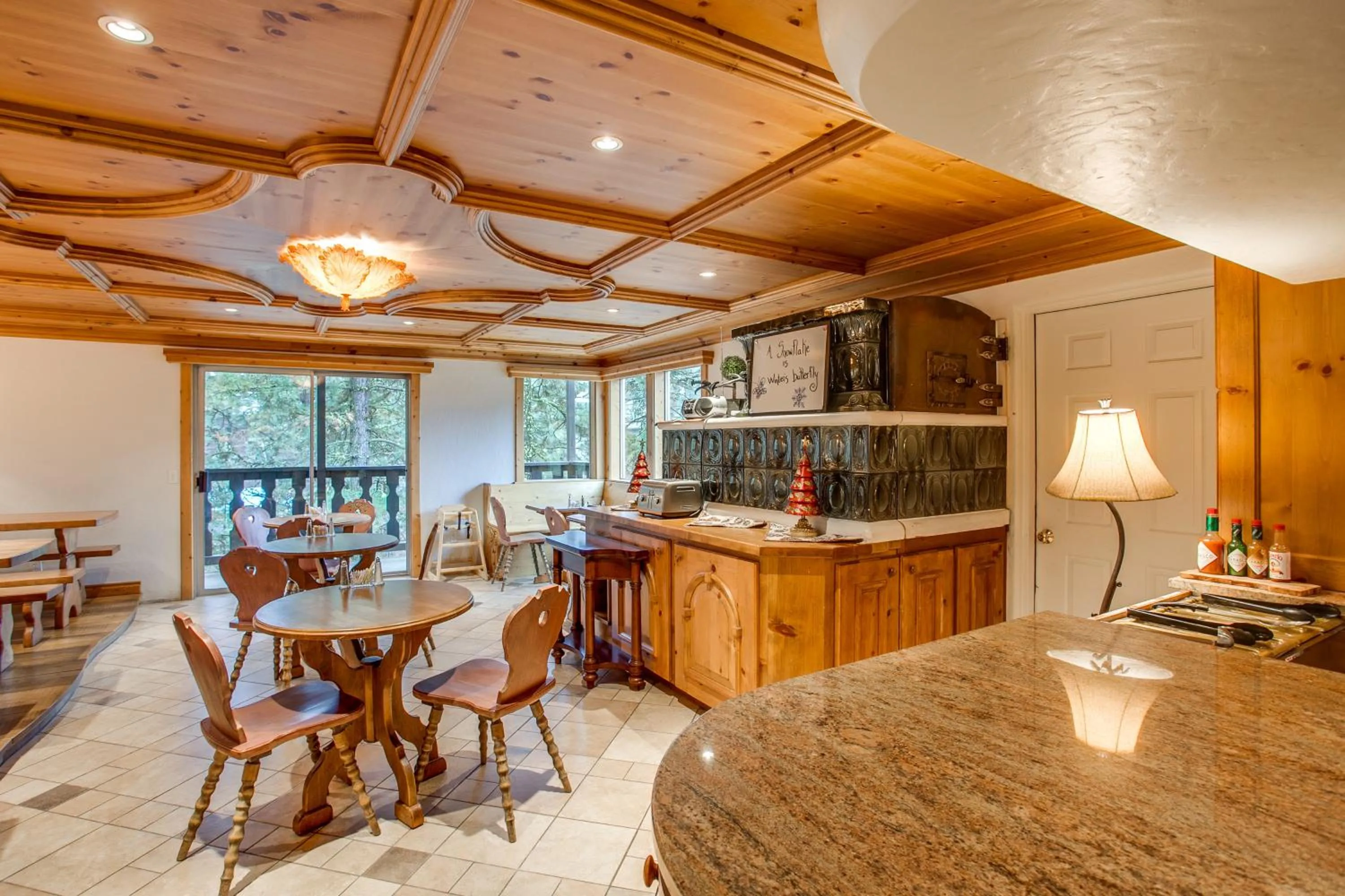 Continental breakfast in Alpine Rivers Inn